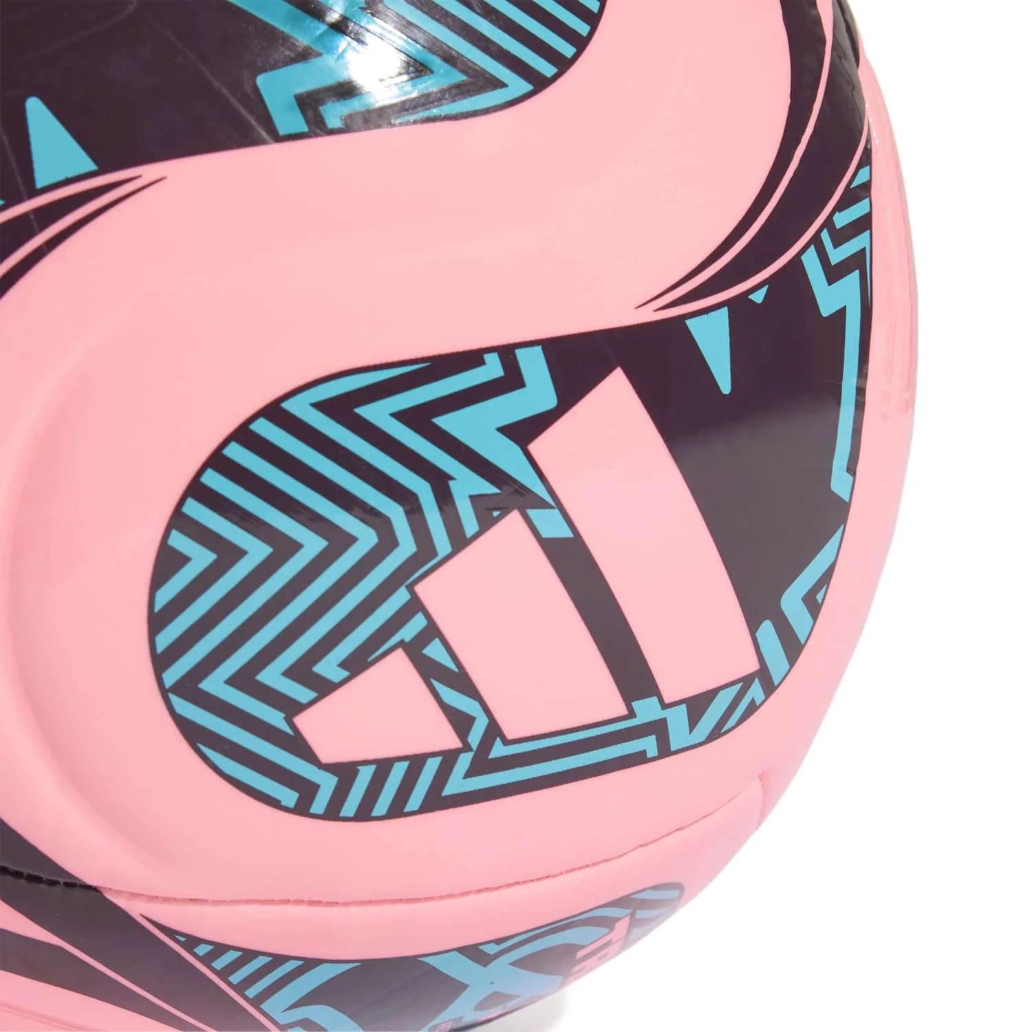 Adidas FIFA World Cup 26 Trionda Club Ball - Image 4