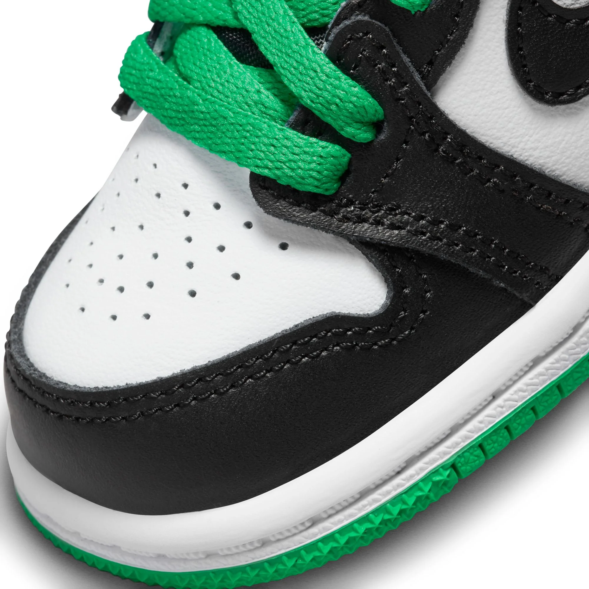 Air Jordan 1 Infant Retro High OG Shoes - Image 4