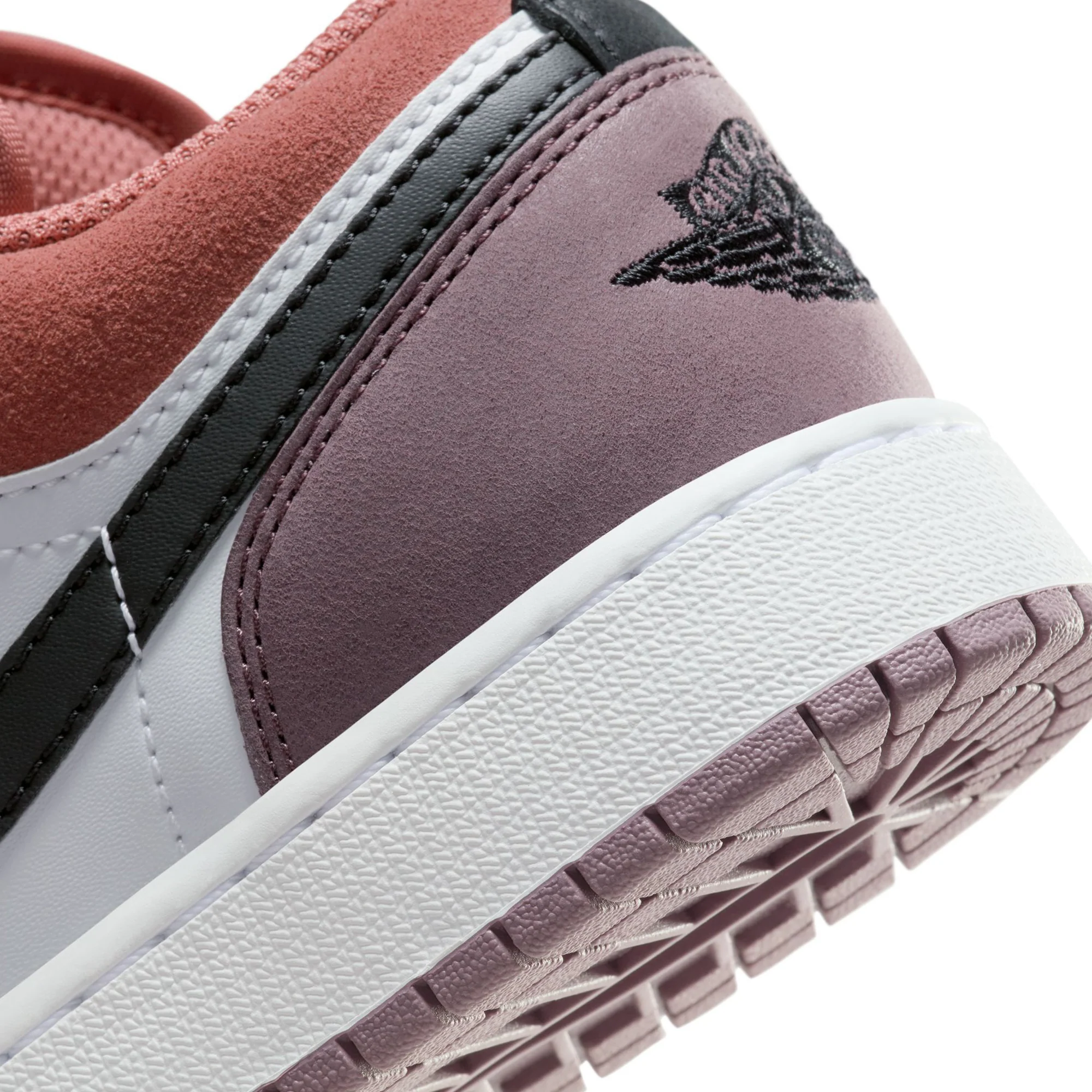 Air Jordan 1 Kids Low SE Shoes - Image 4