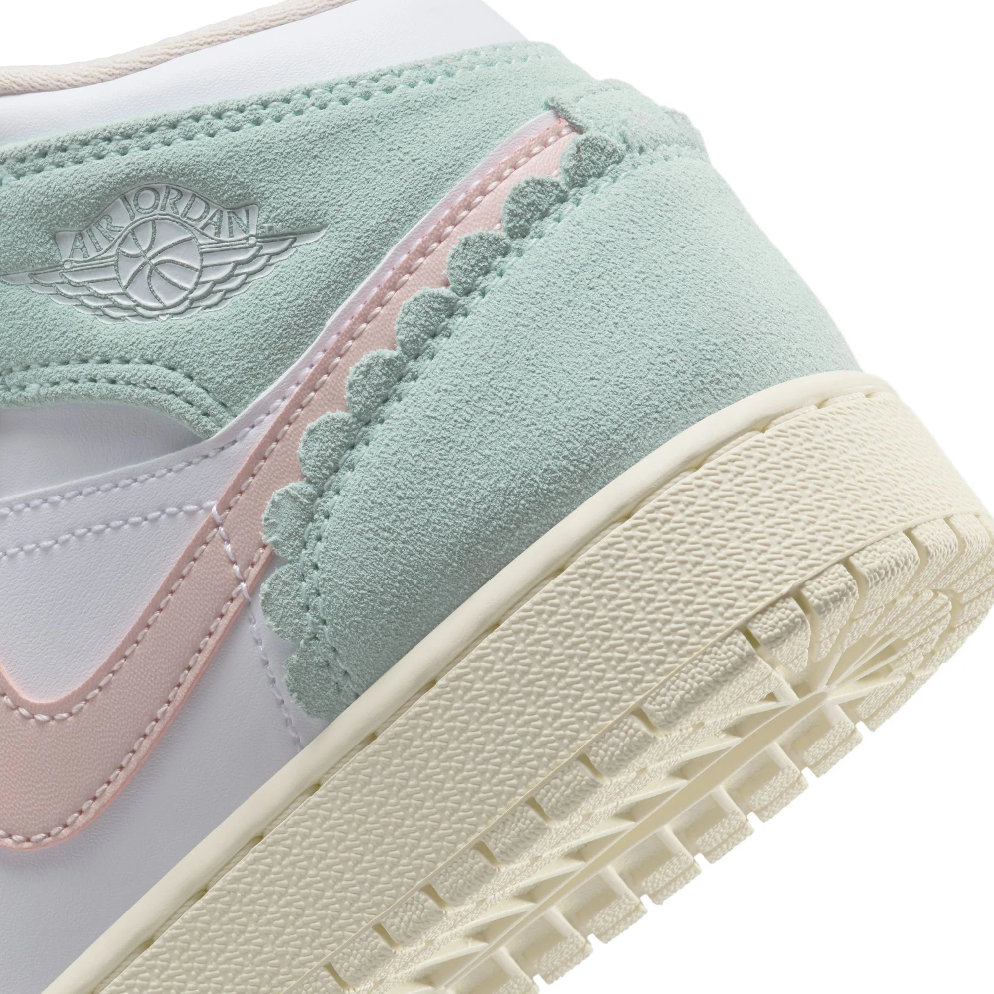 Air Jordan 1 Kids Mid SE Shoes - Image 4