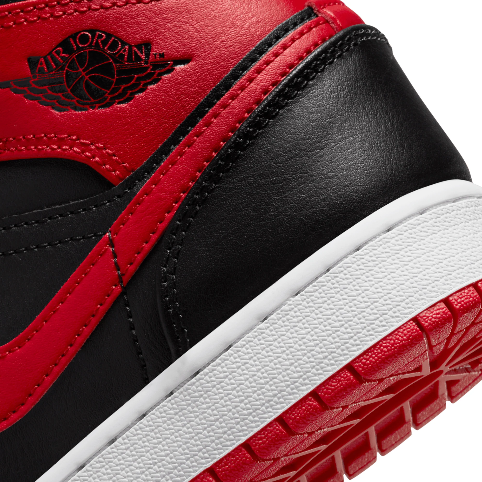 Air Jordan 1 Kids Mid Shoes - Image 4