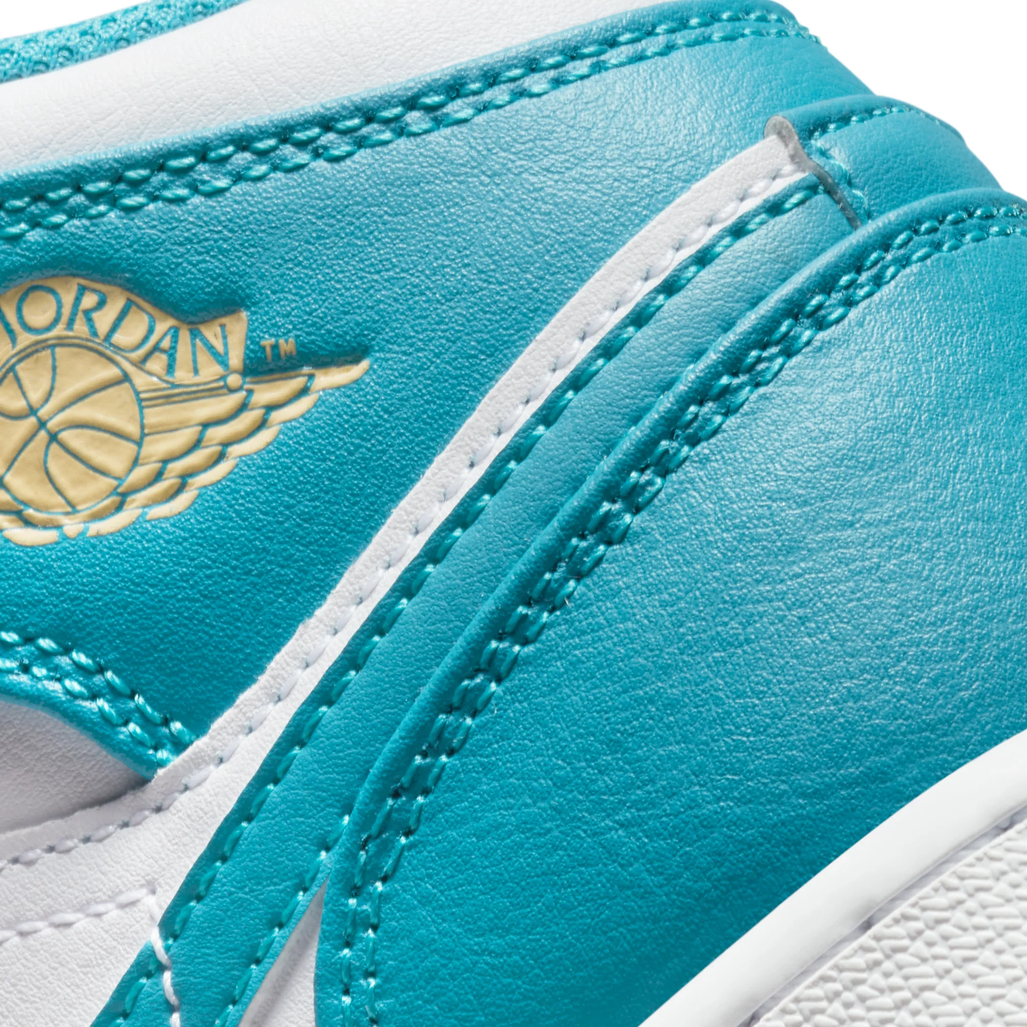 Air Jordan 1 Kids Mid Shoes - Image 4