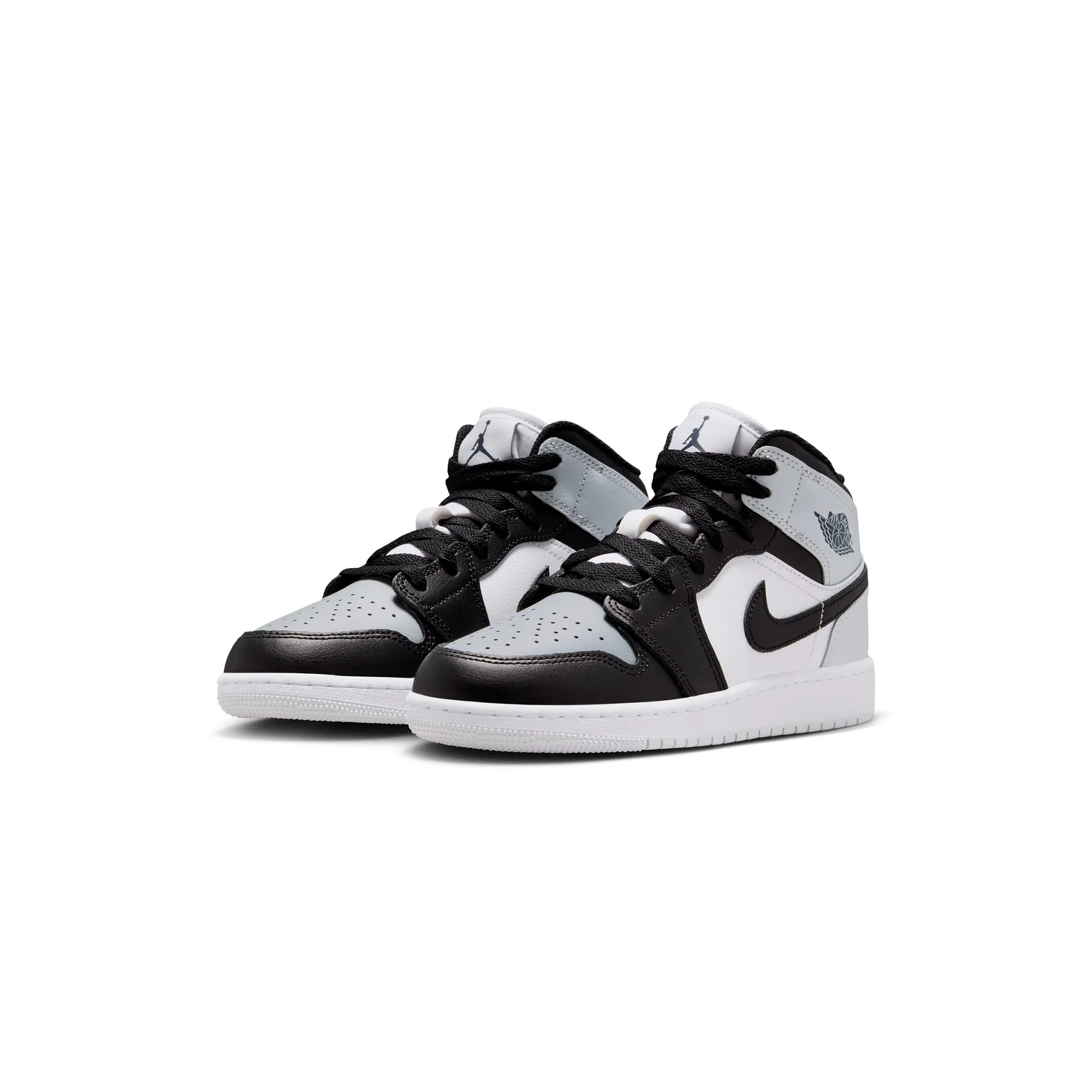 Air Jordan 1 Kids Mid Shoes - Image 2