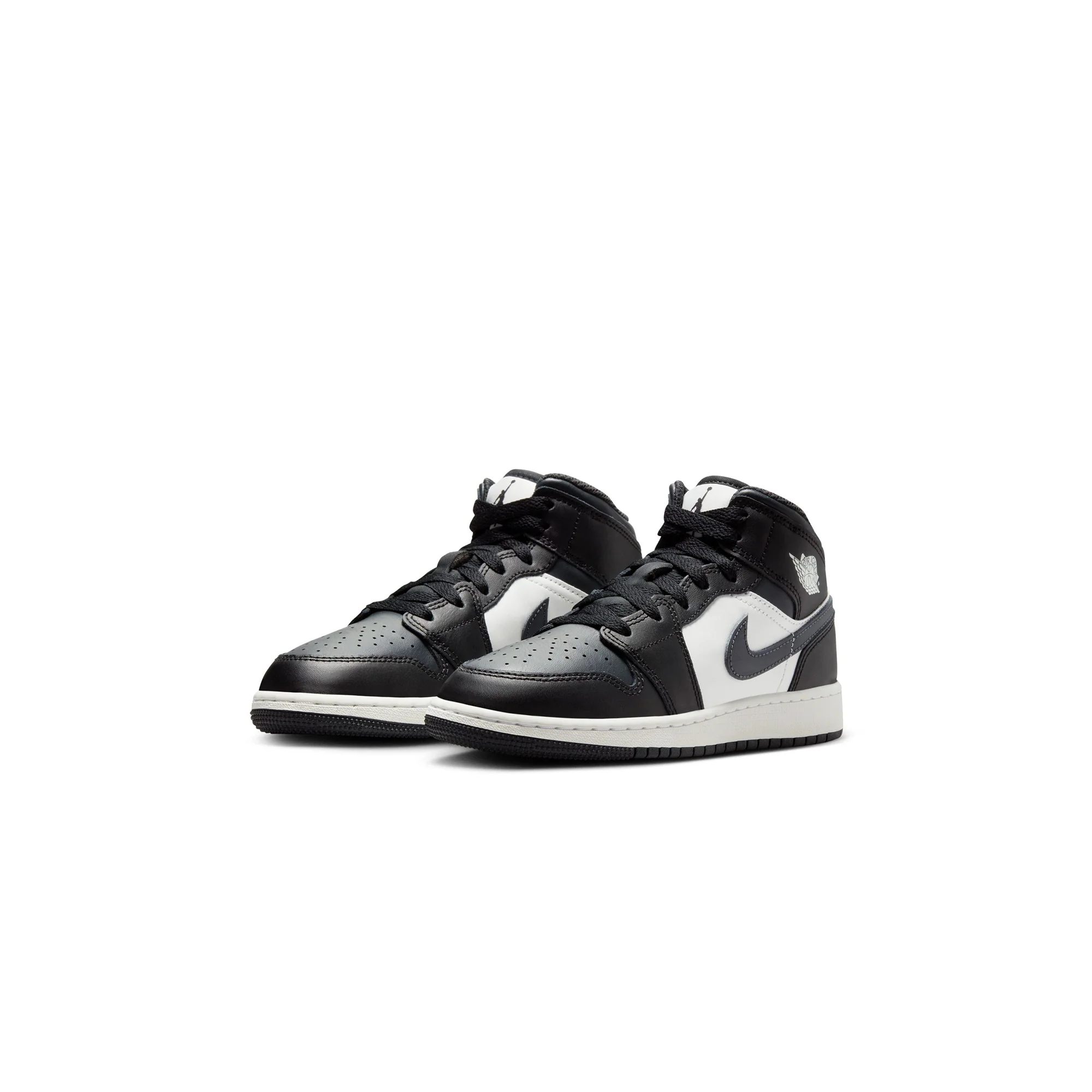 Air Jordan 1 Kids Mid Shoes - Image 2