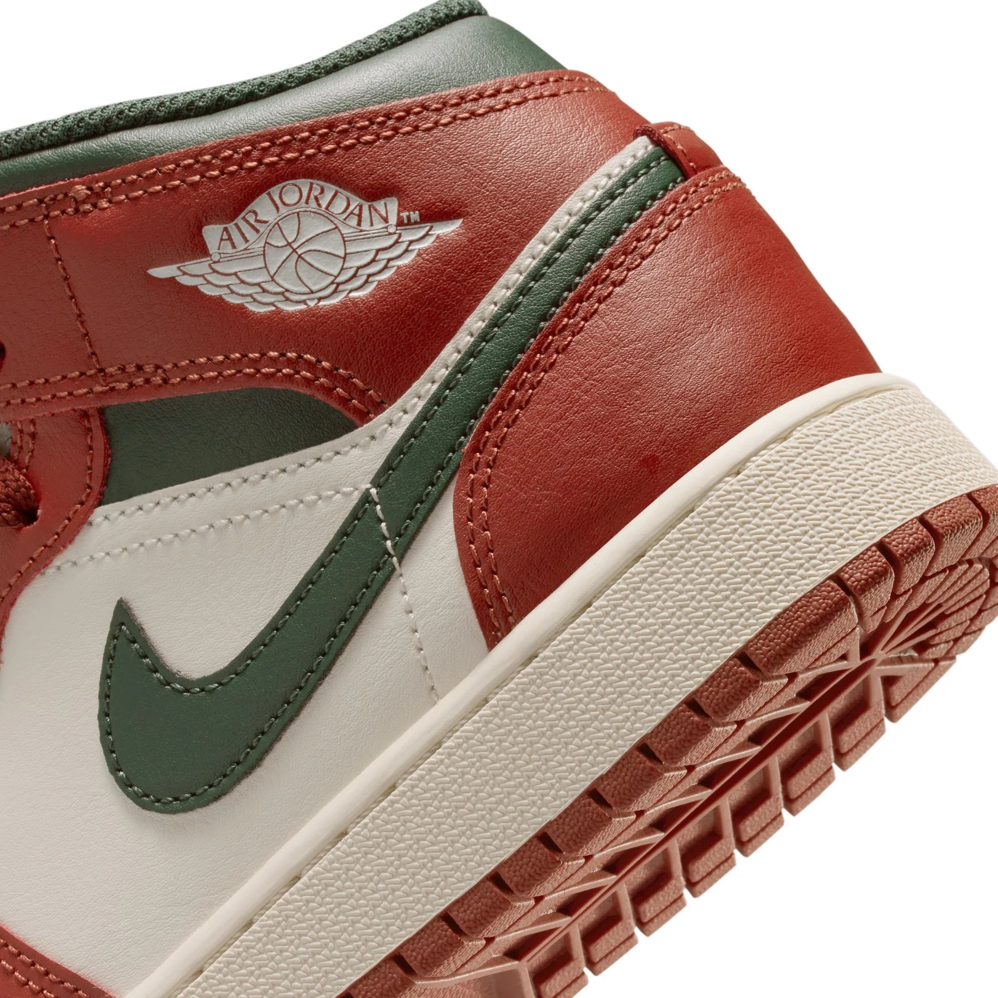 Air Jordan 1 Kids Mid Shoes - Image 4