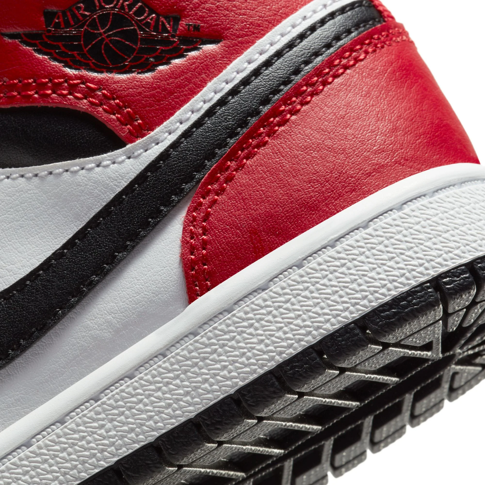 Air Jordan 1 Little Kids Mid Shoes - Image 4