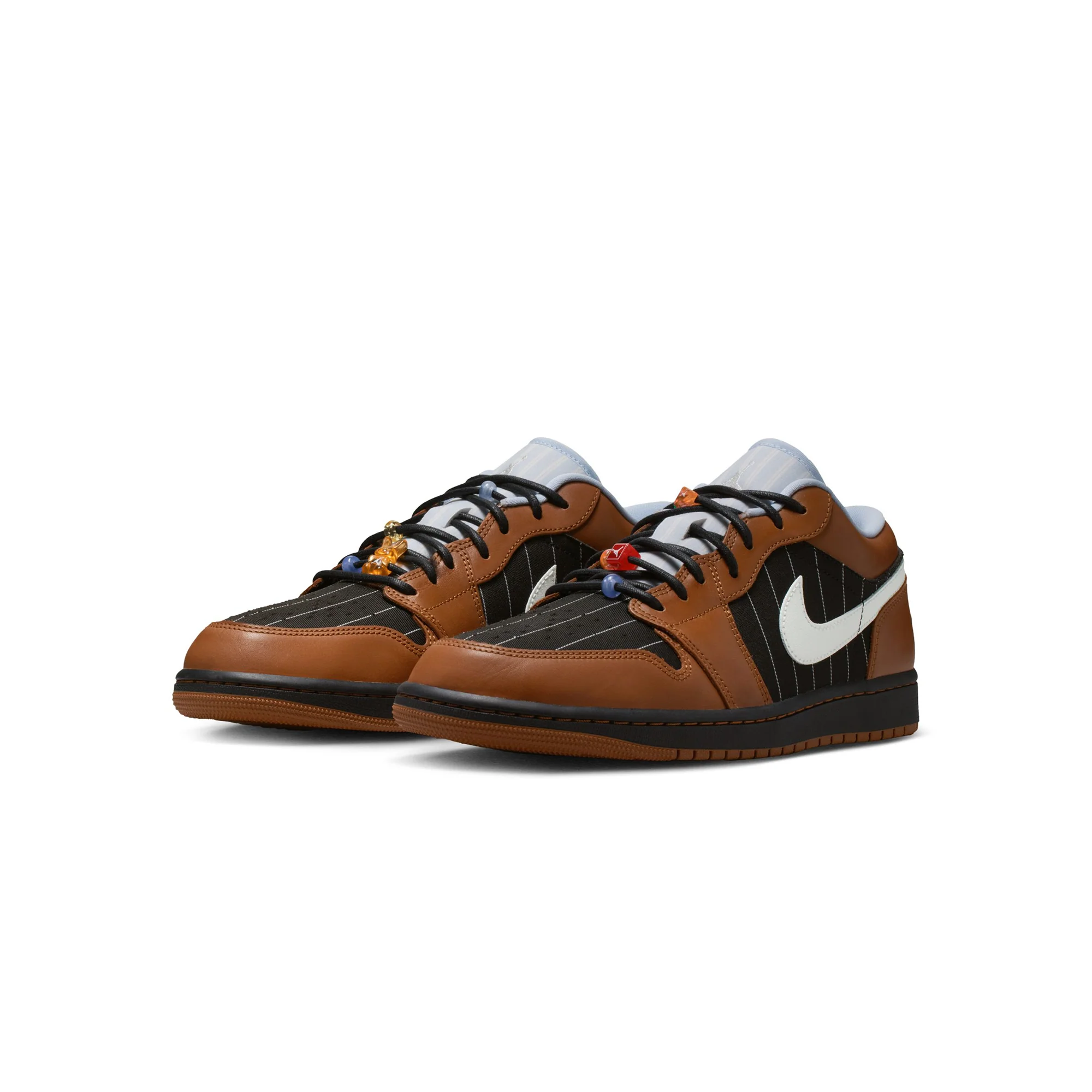 Air Jordan 1 Mens Low SE Shoes - Image 2