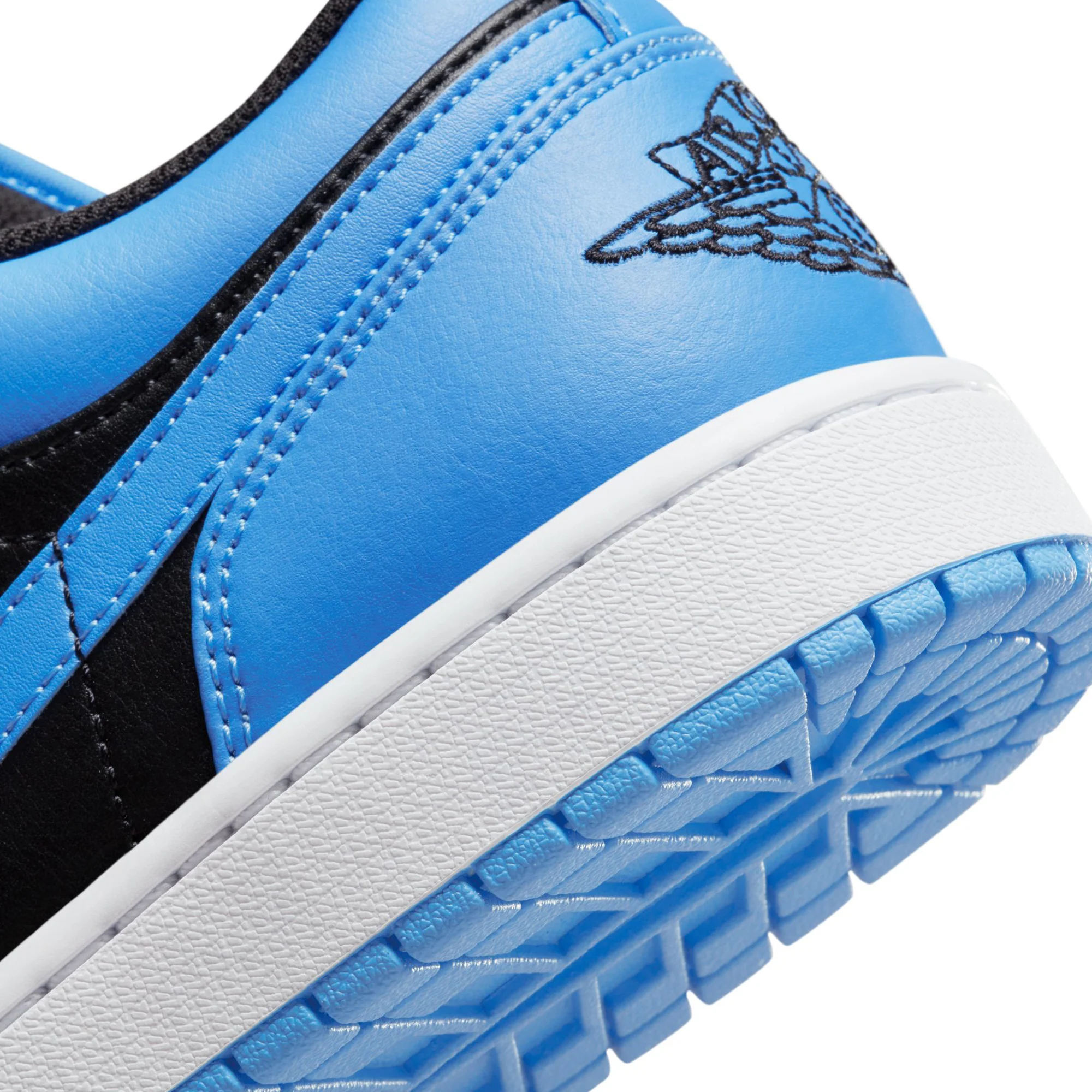 Air Jordan 1 Mens Low Shoes - Image 4