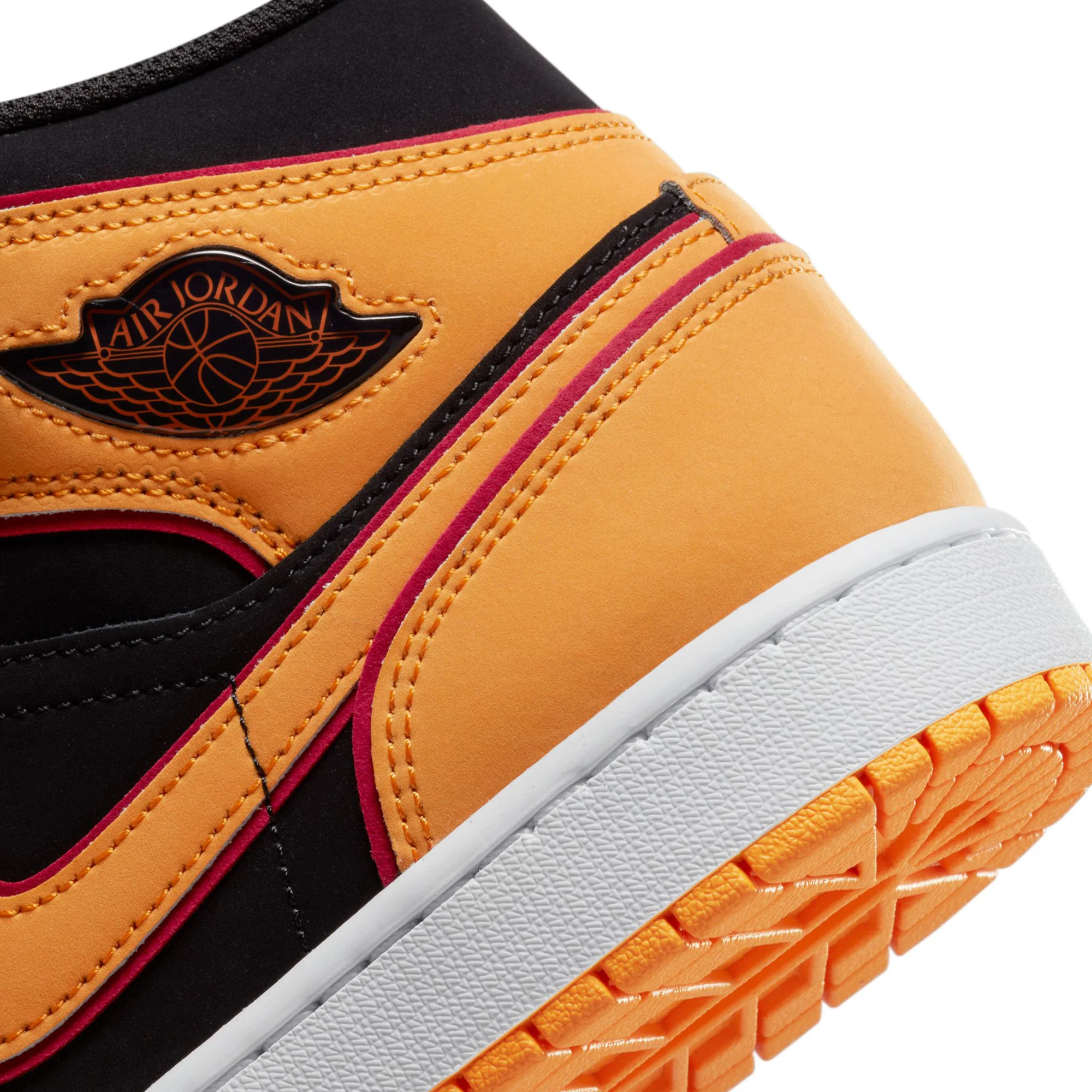 Air Jordan 1 Mens Mid SE Shoes - Image 4