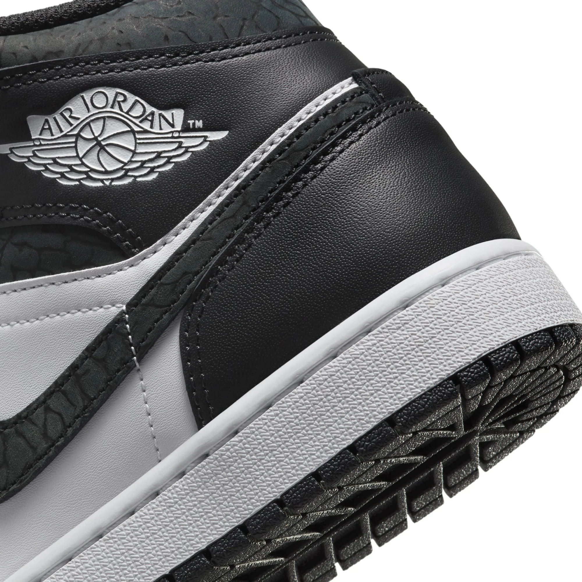 Air Jordan 1 Mens Mid SE Shoes - Image 4