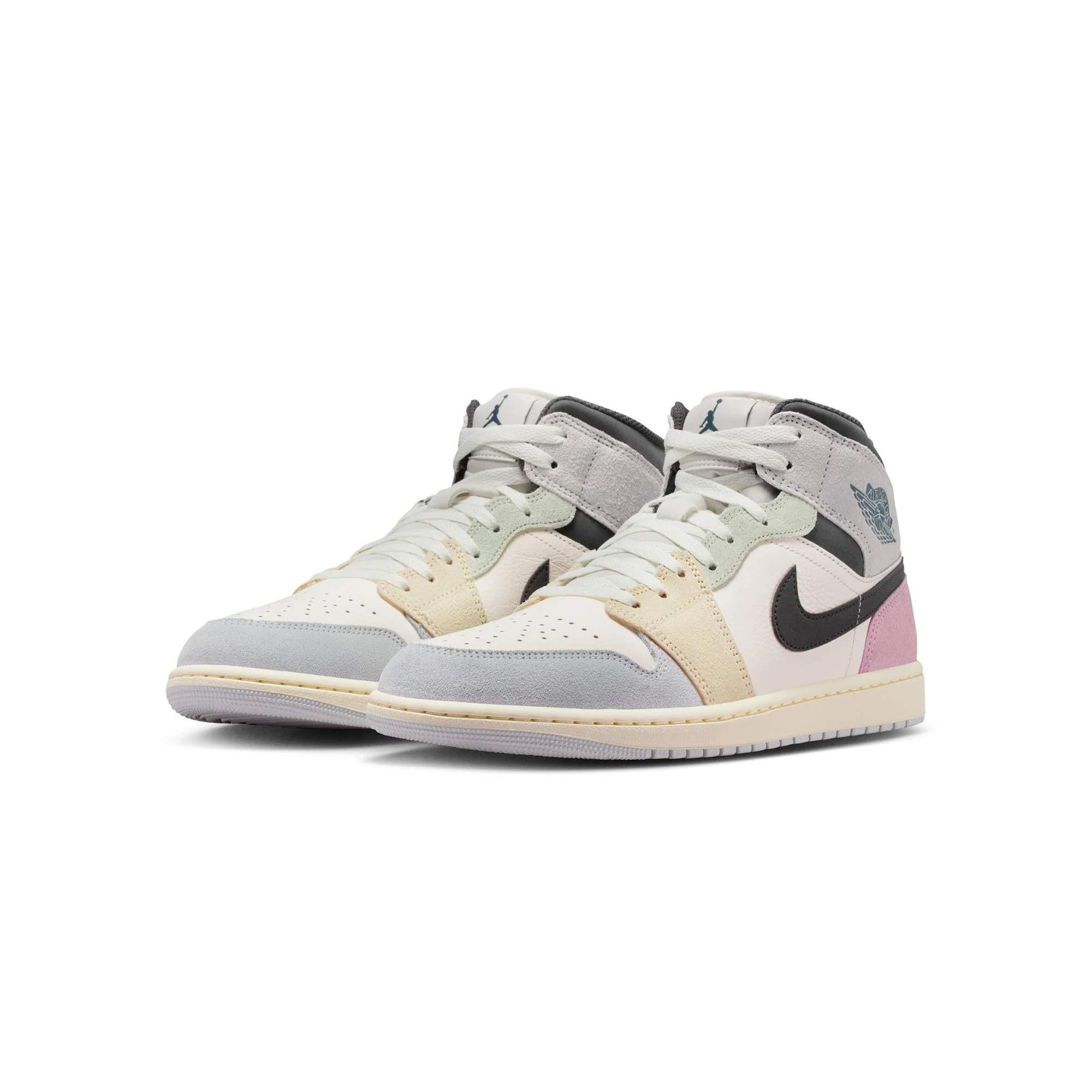 Air Jordan 1 Mens Mid SE Shoes - Image 2