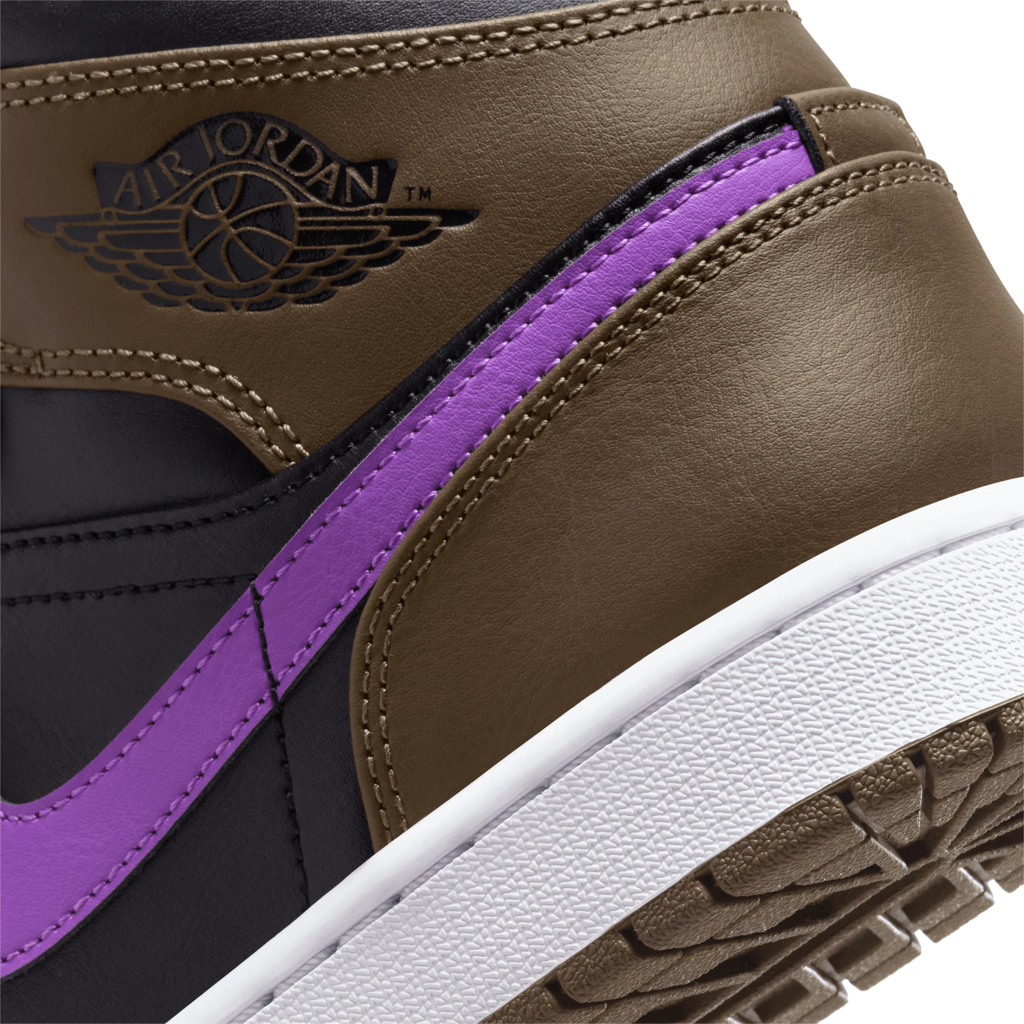 Air Jordan 1 Mens Mid Shoes - Image 4