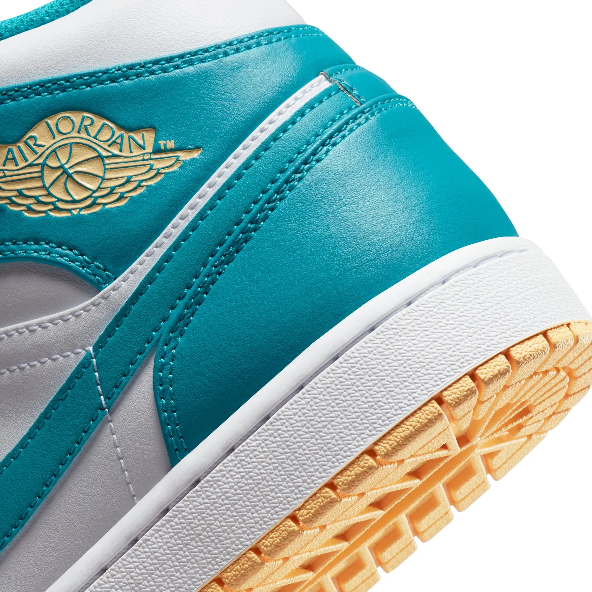 Air Jordan 1 Mens Mid Shoes - Image 4