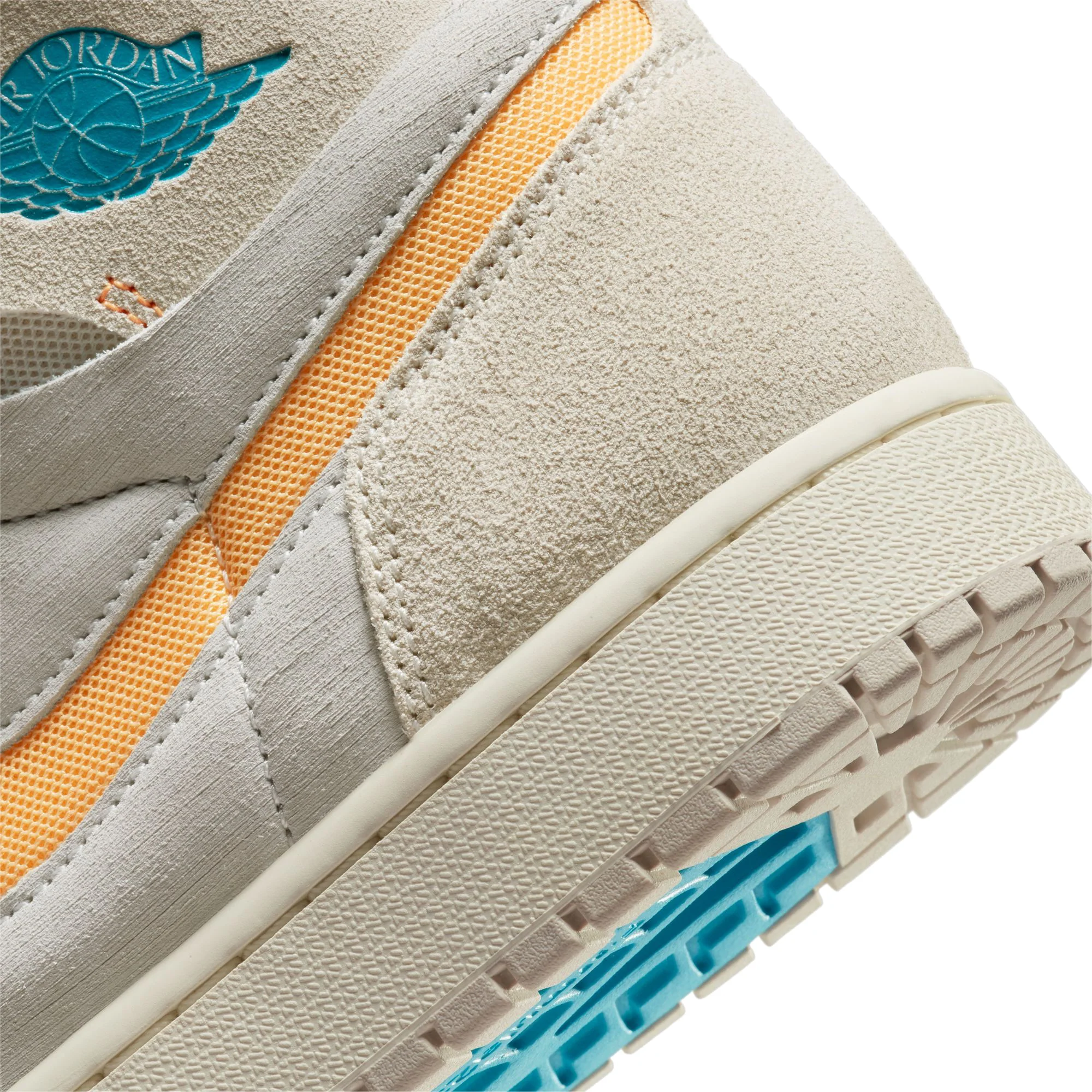 Air Jordan 1 Mens Zoom Comfort 2 Shoes - Image 4