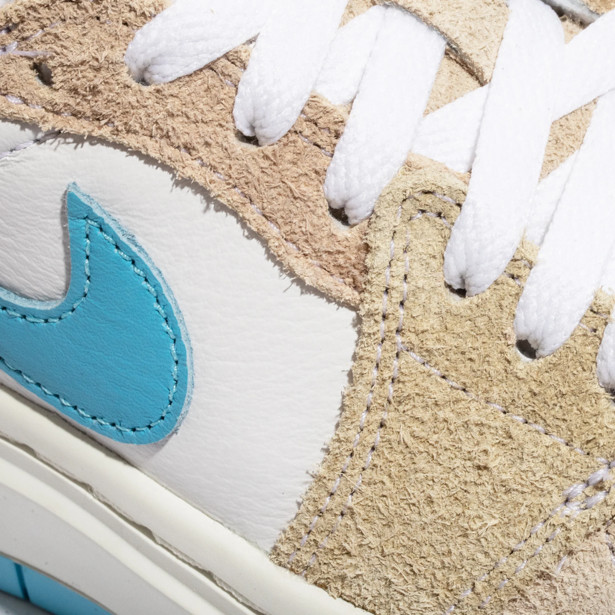 Air Jordan 1 Womens Elevate Low SE Shoes - Image 4