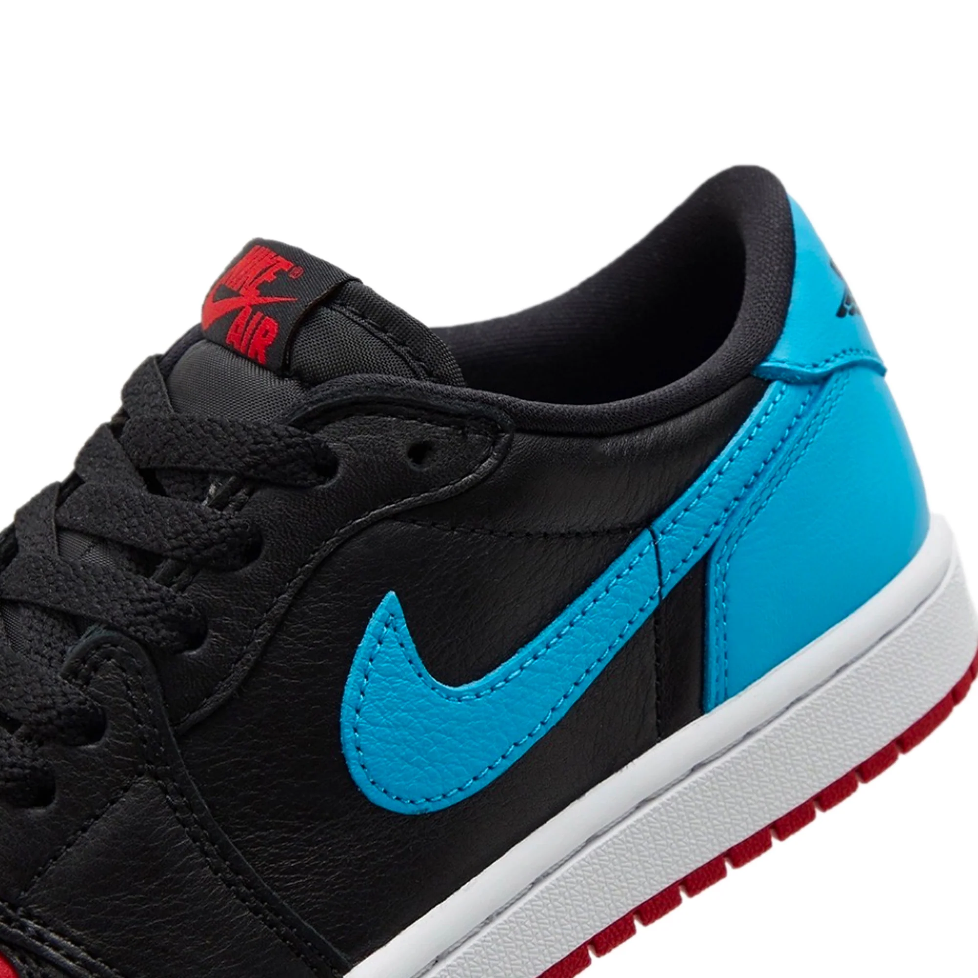 Air Jordan 1 Womens Low OG Shoes - Image 4