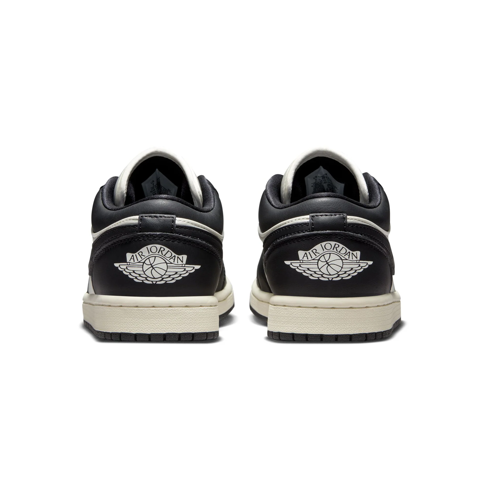 Air Jordan 1 Womens Low SE Shoes - Image 3