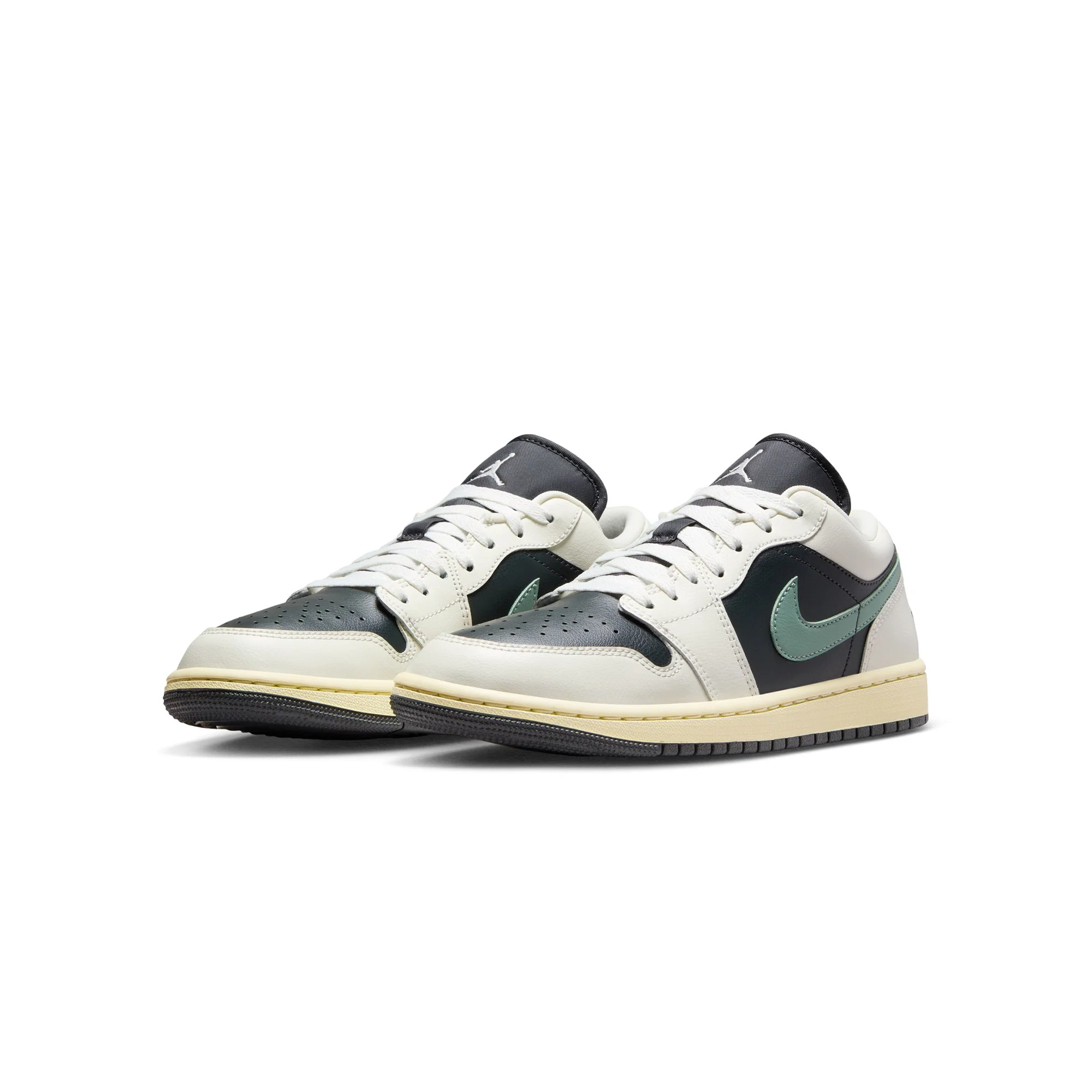 Air Jordan 1 Womens Low Shoes - Image 2