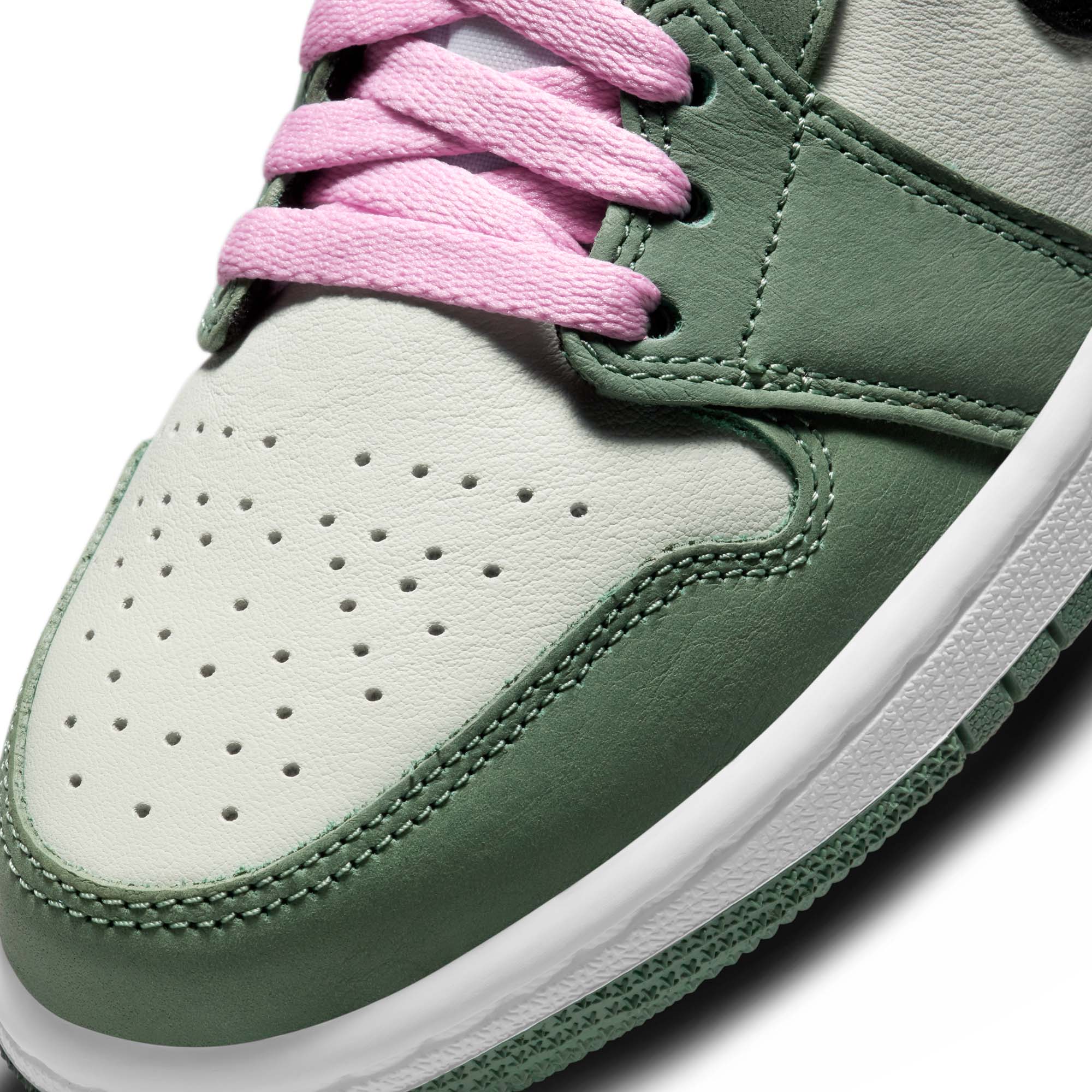 Air Jordan 1 Womens Mid SE Shoes - Image 4