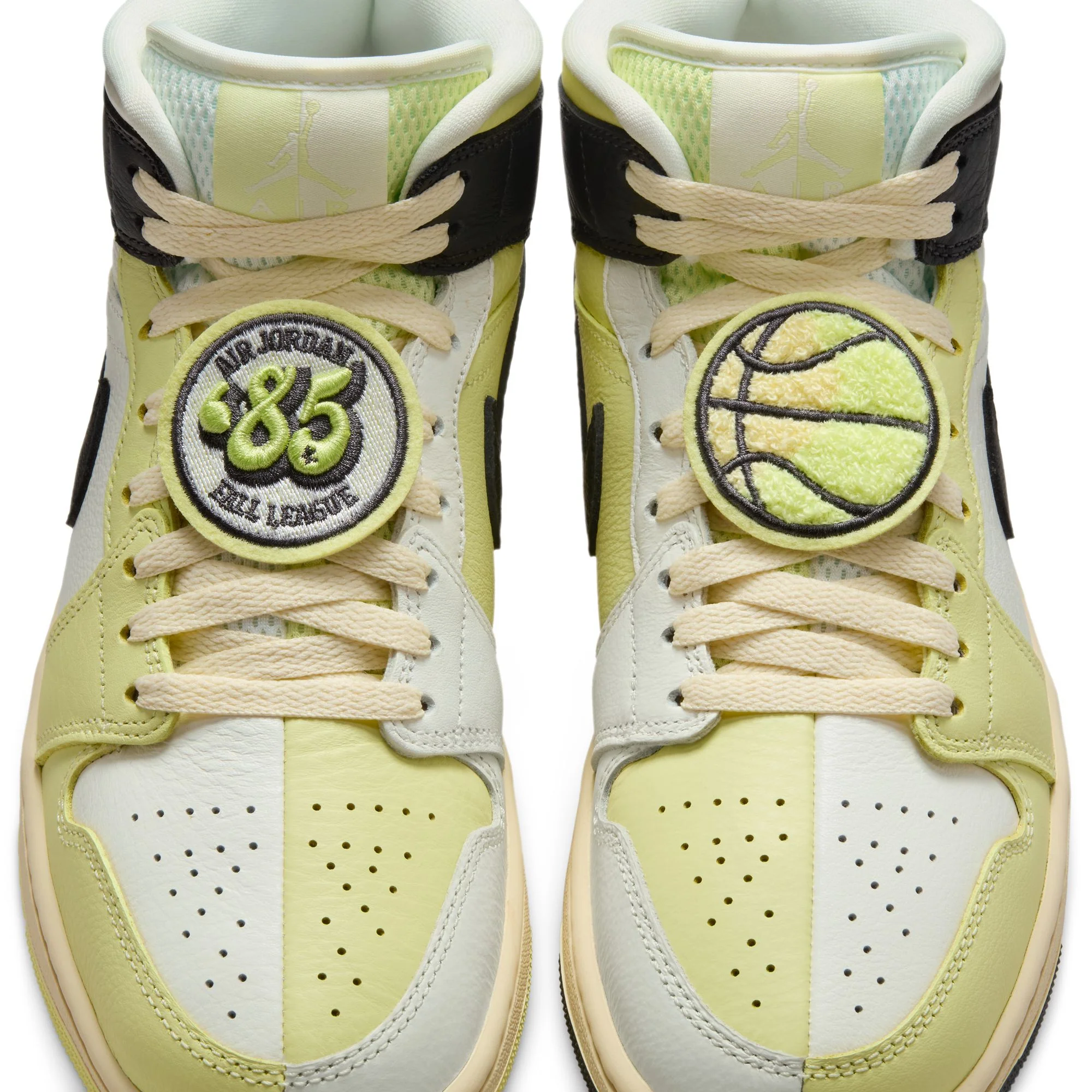 Air Jordan 1 Womens Mid SE Shoes - Image 4
