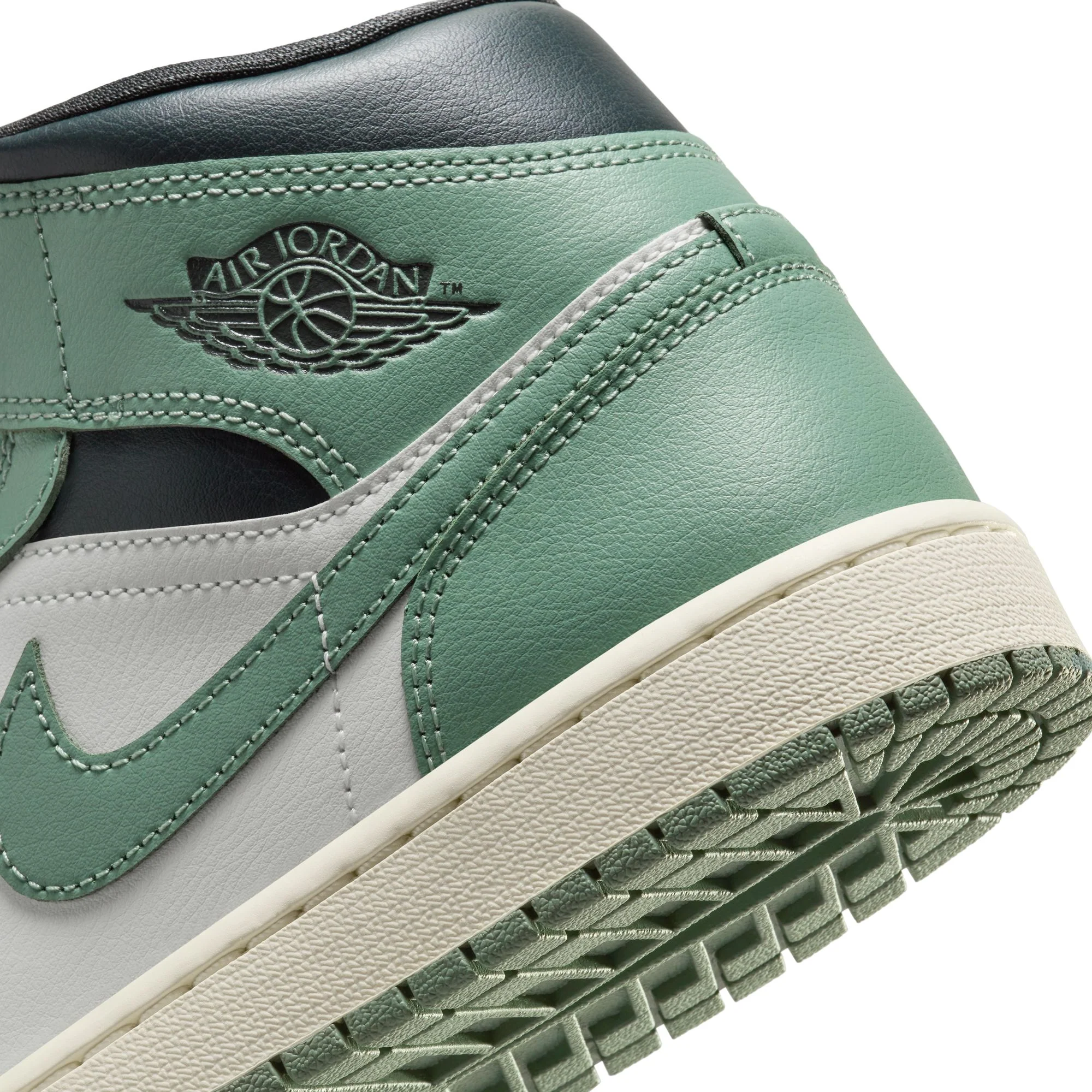Air Jordan 1 Womens Mid Shoes - Image 4