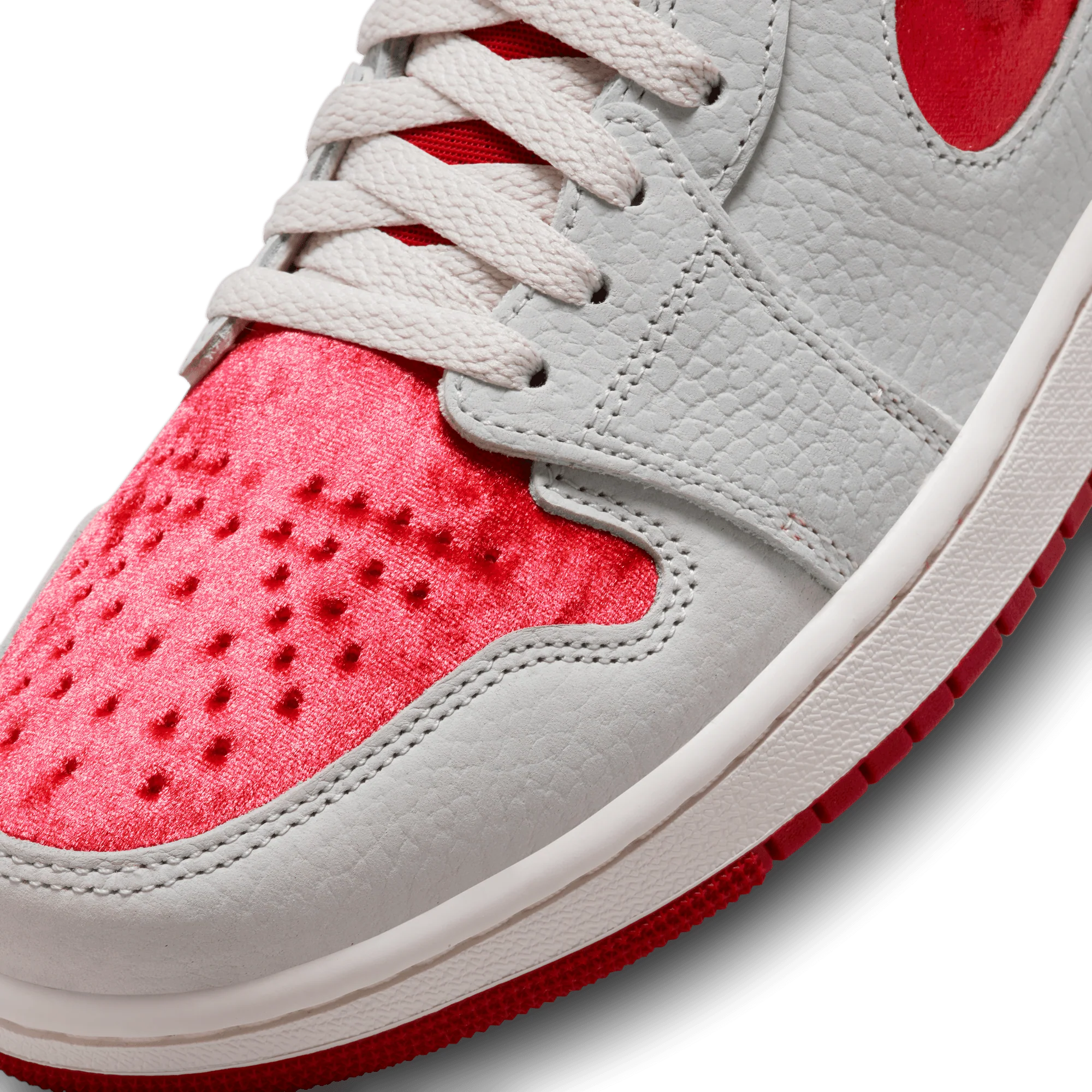 Air Jordan 1 Womens Zoom CMFT 2 Shoes - Image 4