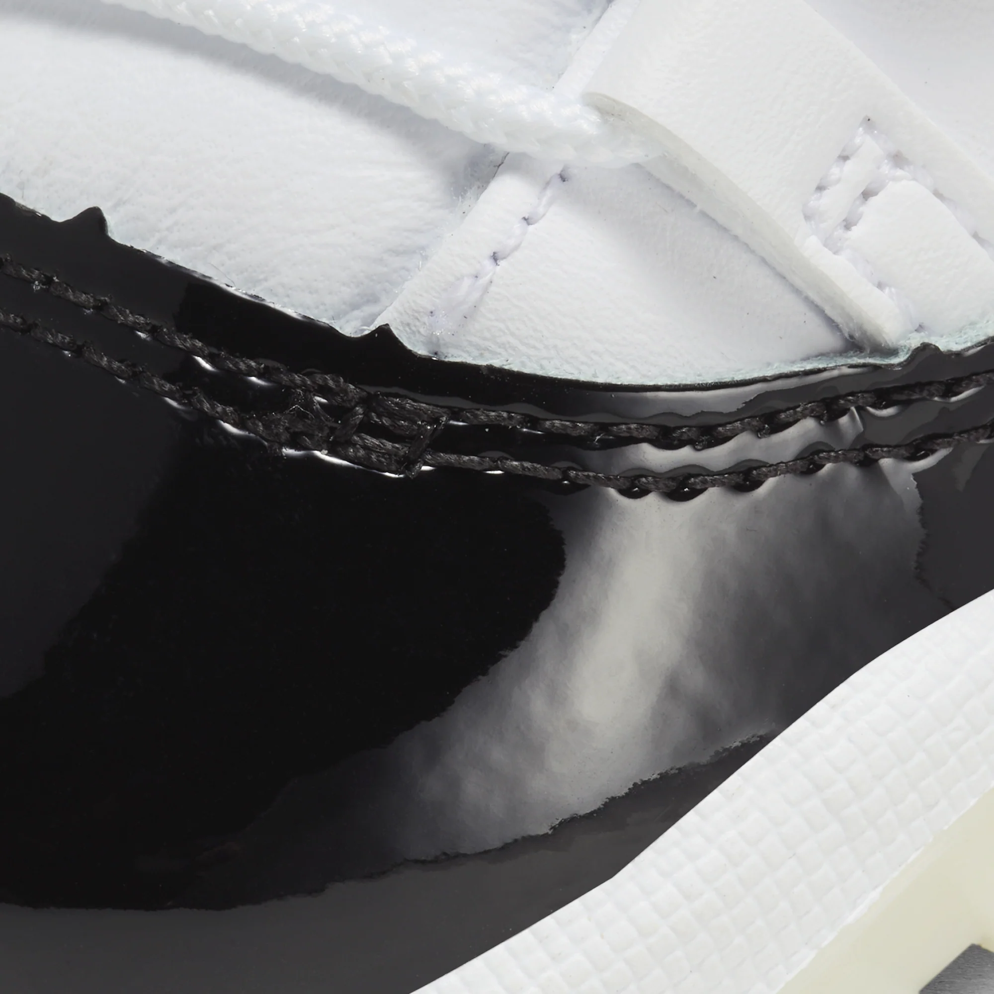 Air Jordan 11 Infant Retro Shoes - Image 4