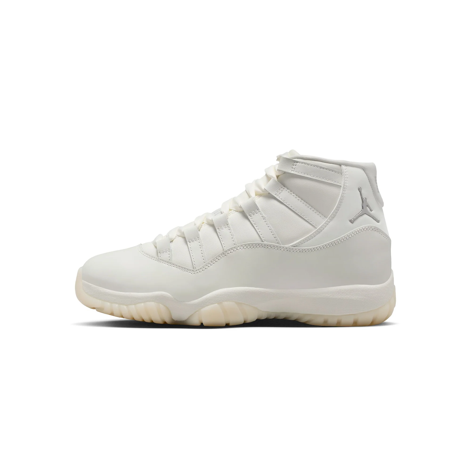 Air Jordan 11 Womens Retro "Pearl" Shoes