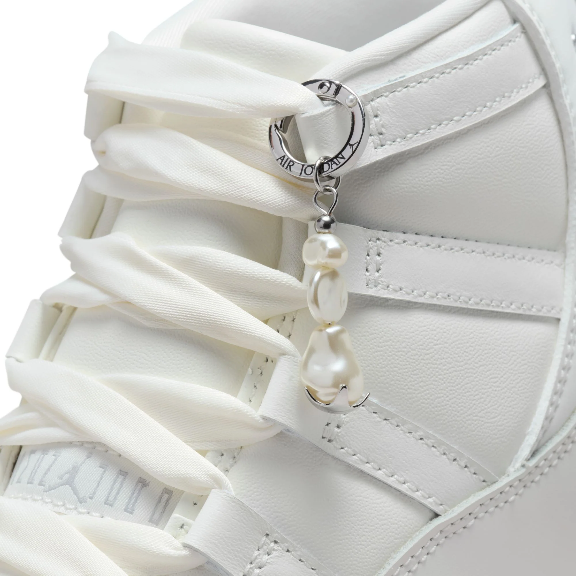 Air Jordan 11 Womens Retro "Pearl" Shoes - Image 4