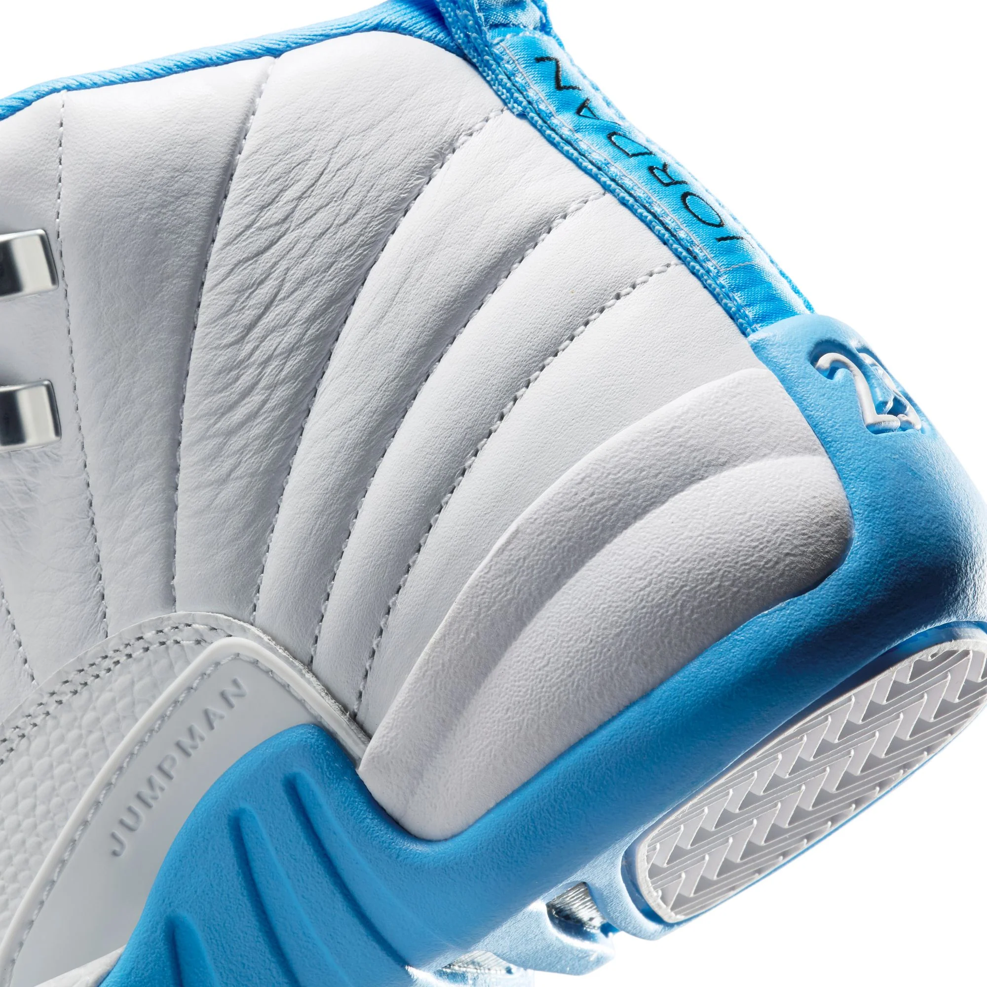 Air Jordan 12 Kids Retro Shoes - Image 4