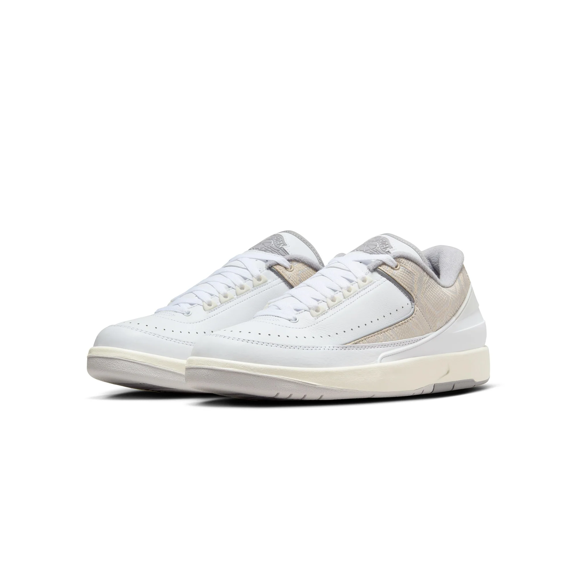 Air Jordan 2 Mens Retro Low Shoes - Image 2
