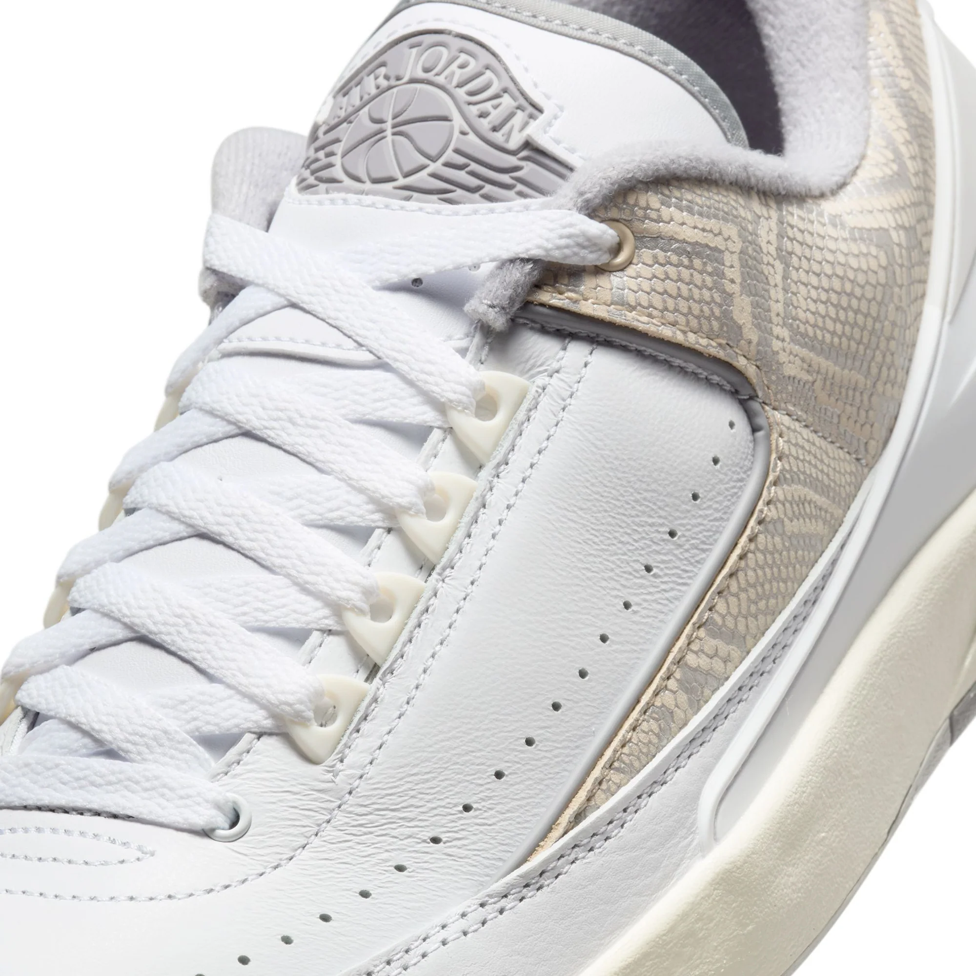 Air Jordan 2 Mens Retro Low Shoes - Image 4