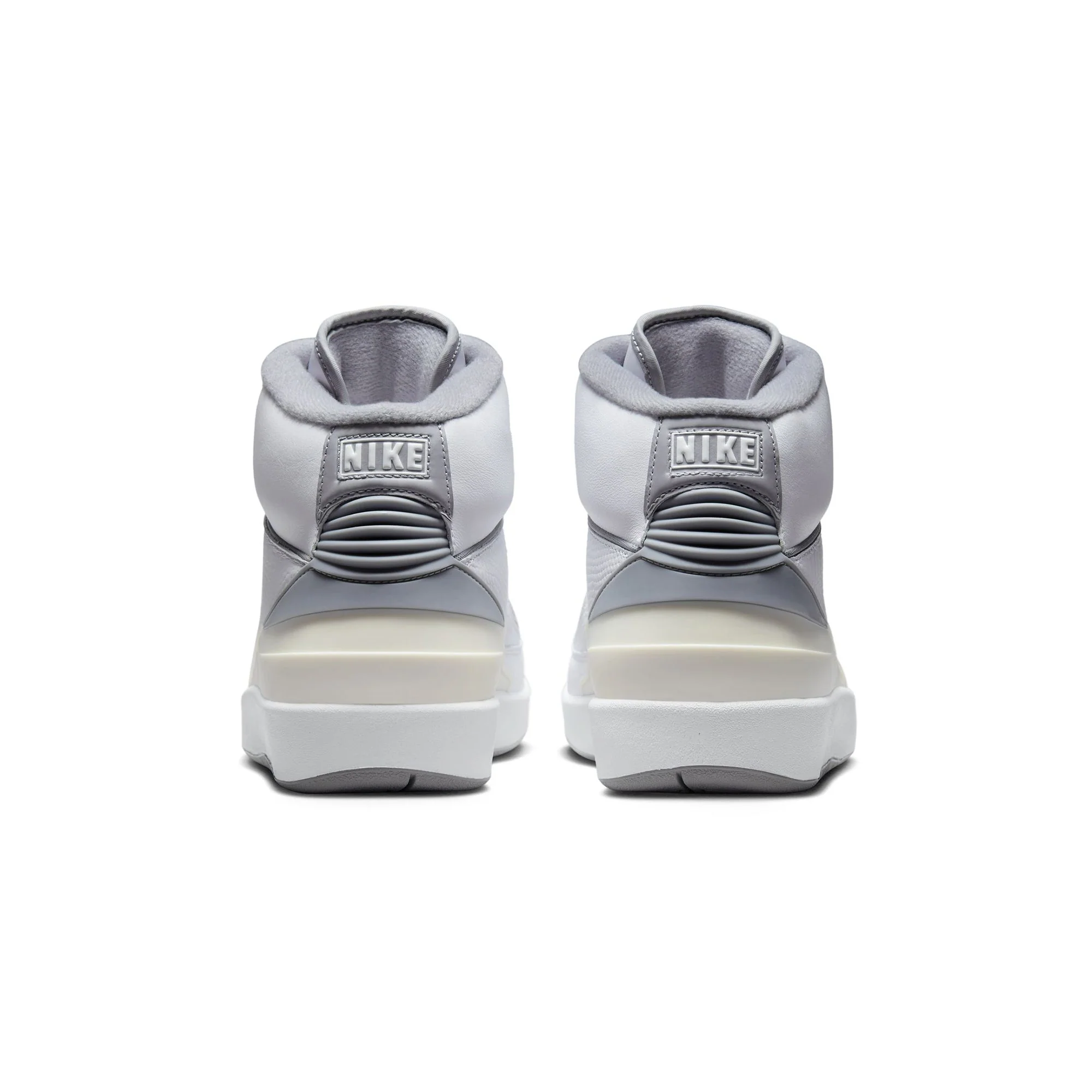 Air Jordan 2 Mens Retro Shoes - Image 3
