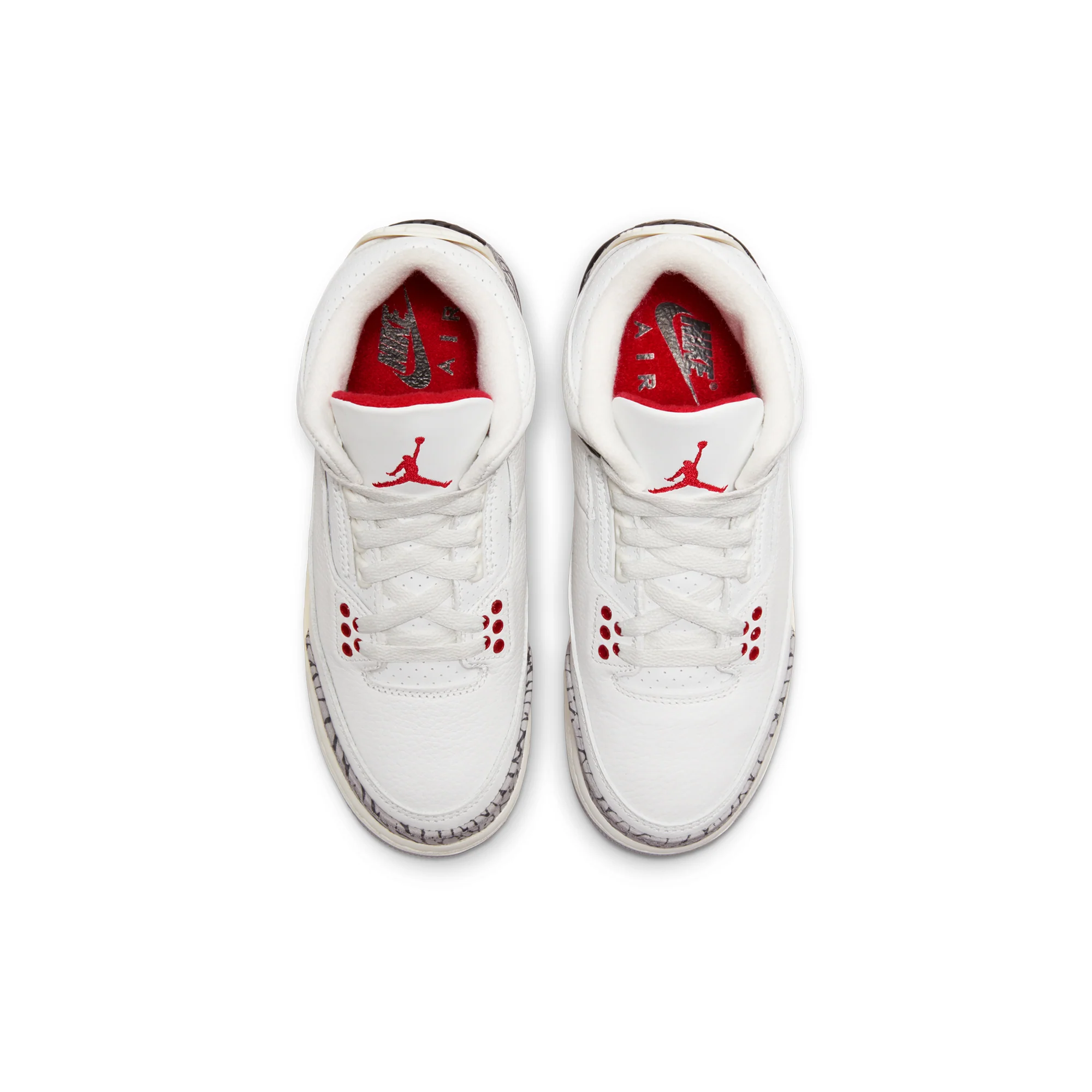 Air Jordan 3 Kids Retro Shoes - Image 2