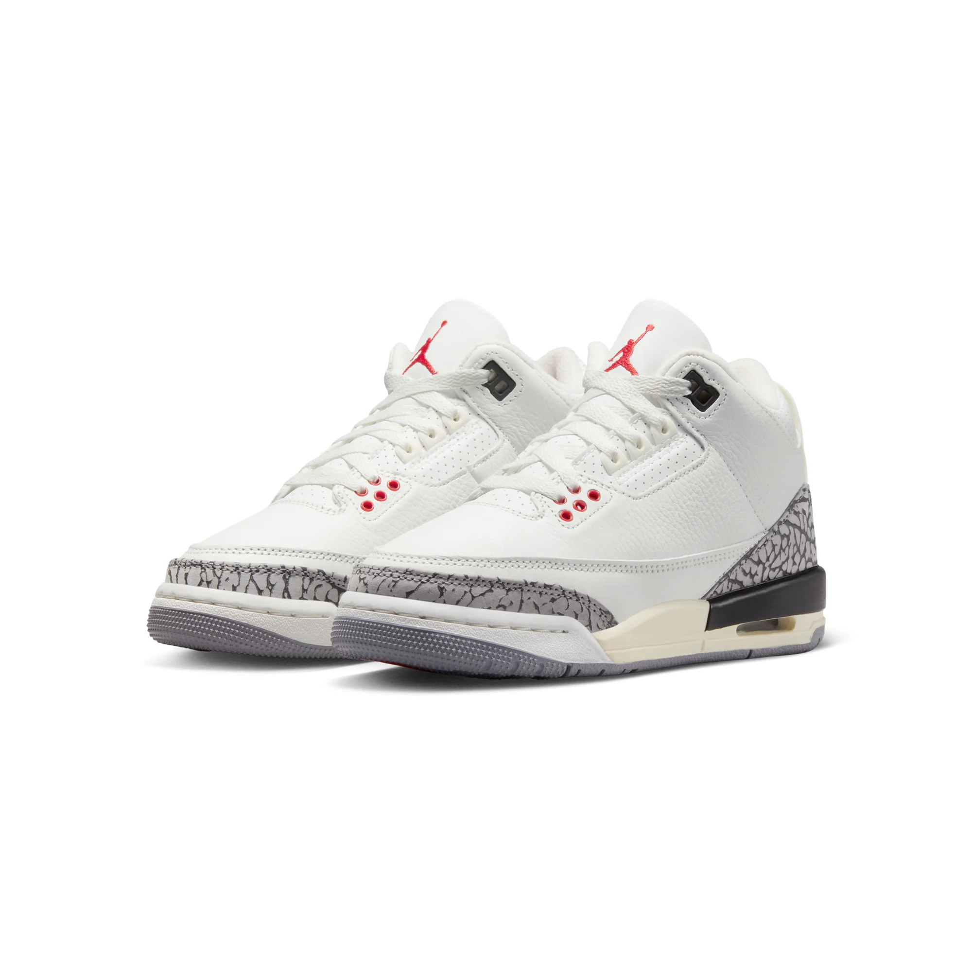Air Jordan 3 Kids Retro Shoes - Image 3