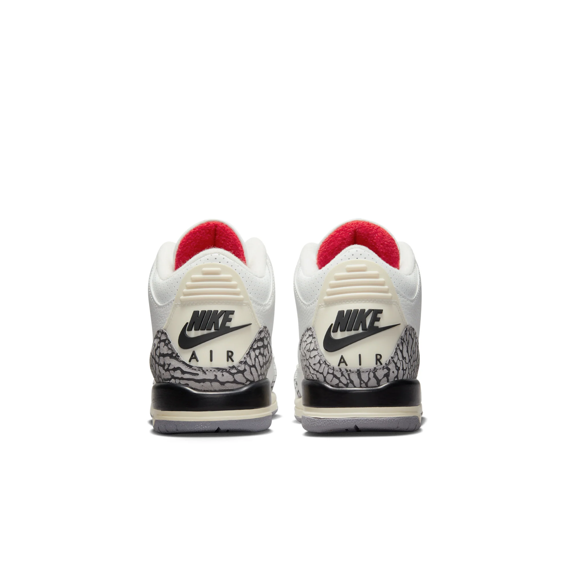 Air Jordan 3 Kids Retro Shoes - Image 4