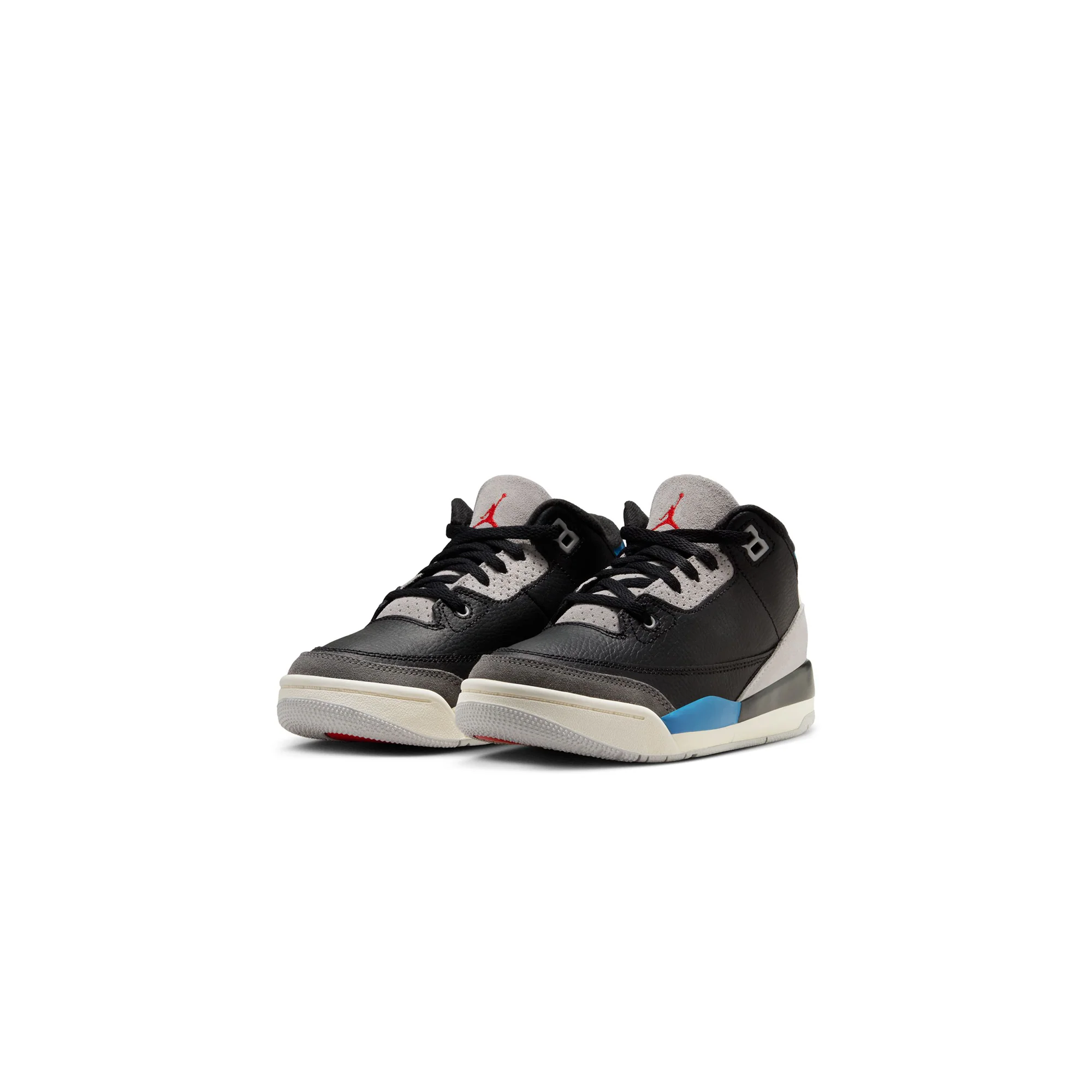 Air Jordan 3 Little Kids Retro OG Shoes - Image 2