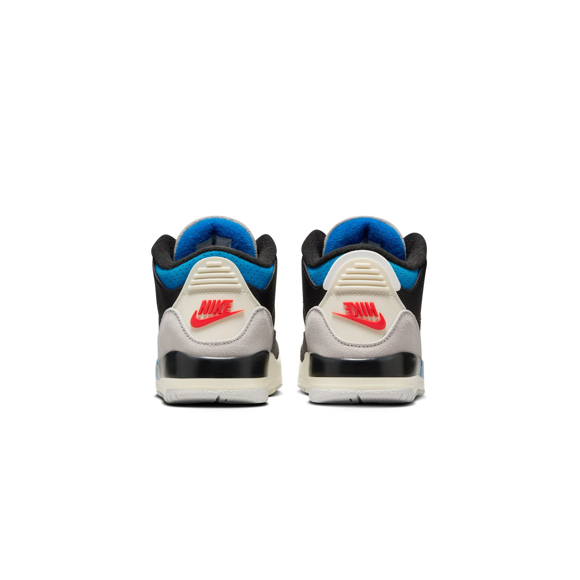Air Jordan 3 Little Kids Retro OG Shoes - Image 3