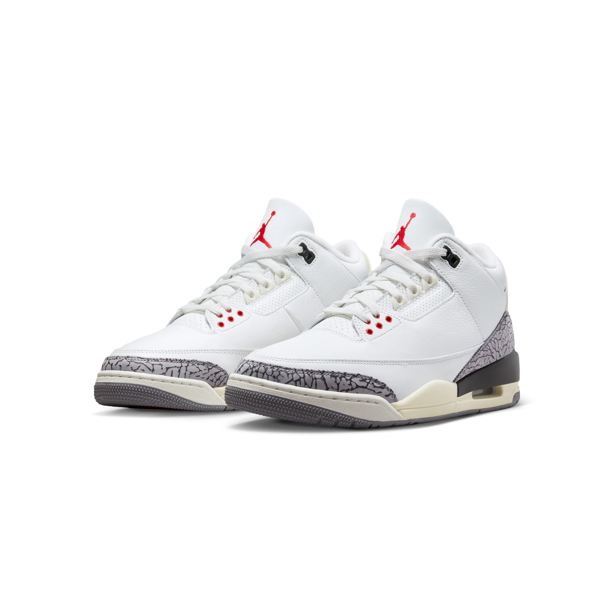 Air Jordan 3 Mens Retro Shoes - Image 3