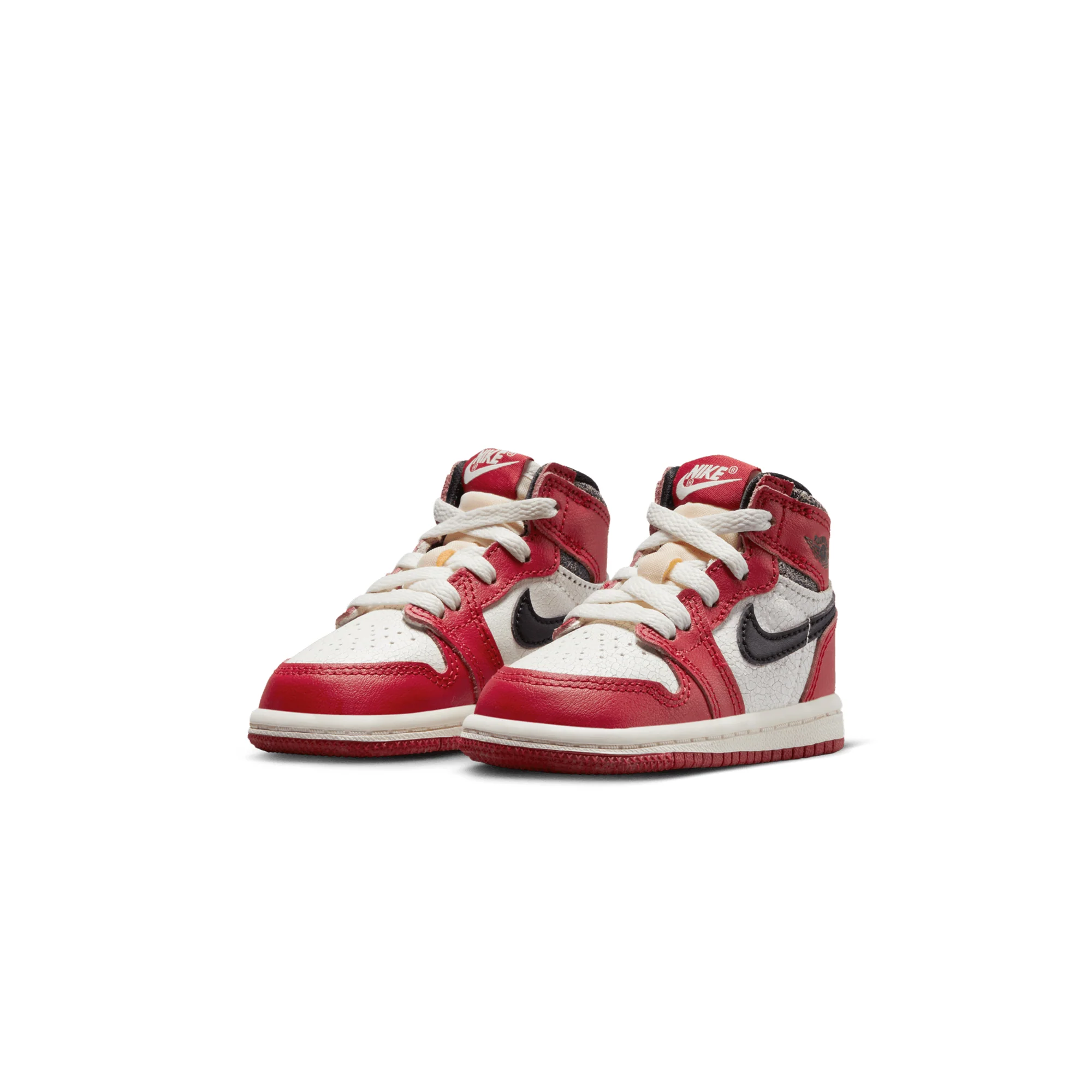 Air Jordan Infants 1 Retro High OG Shoes - Image 2