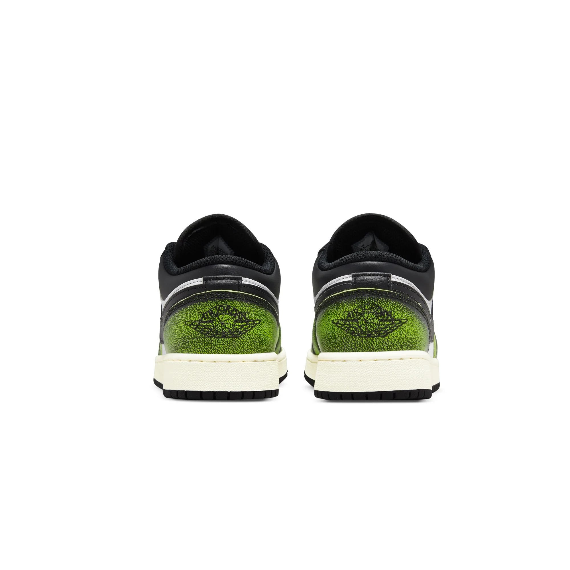 Air Jordan Kids 1 Low SE Shoes - Image 3