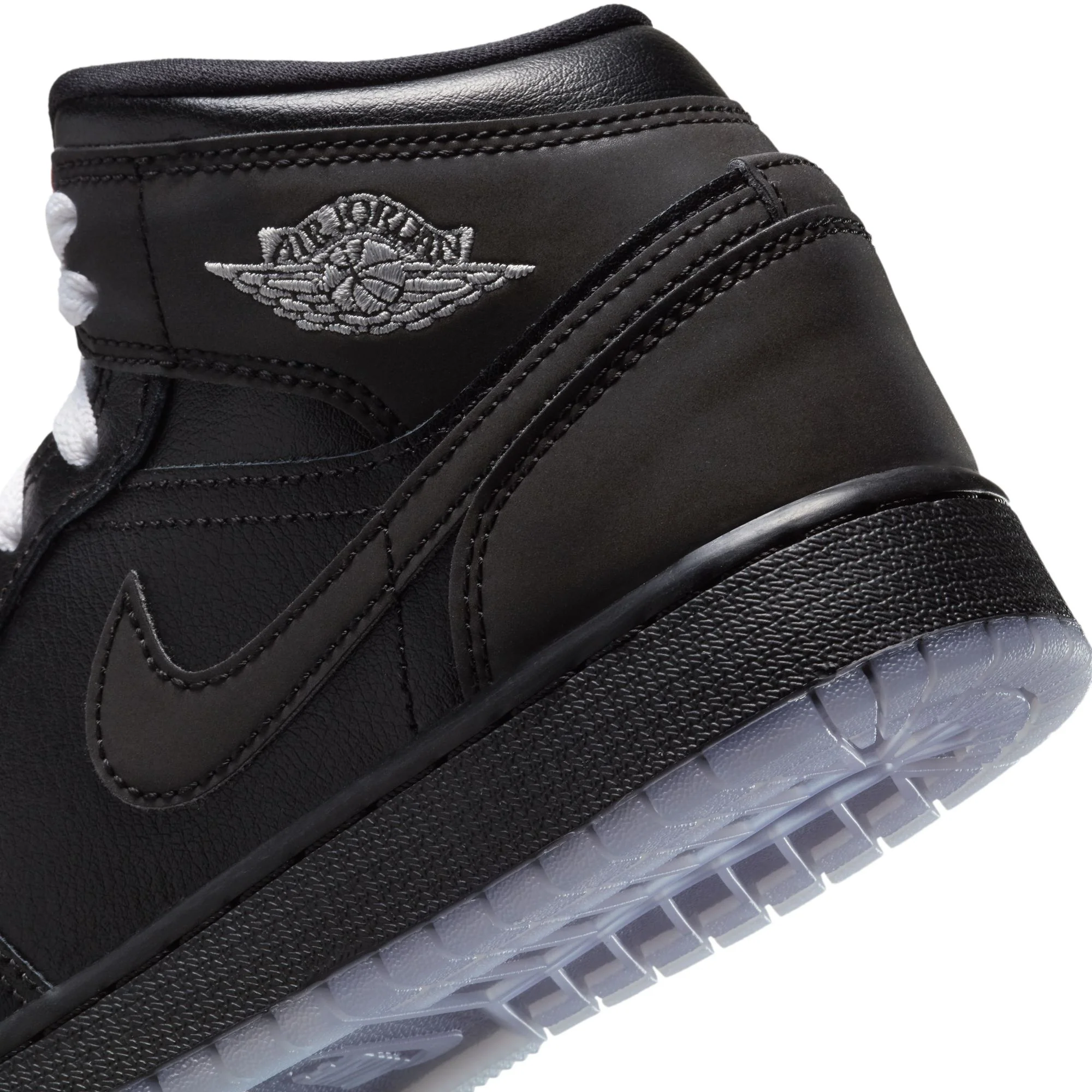 Air Jordan 1 Kids Mid BG Shoes - Image 4