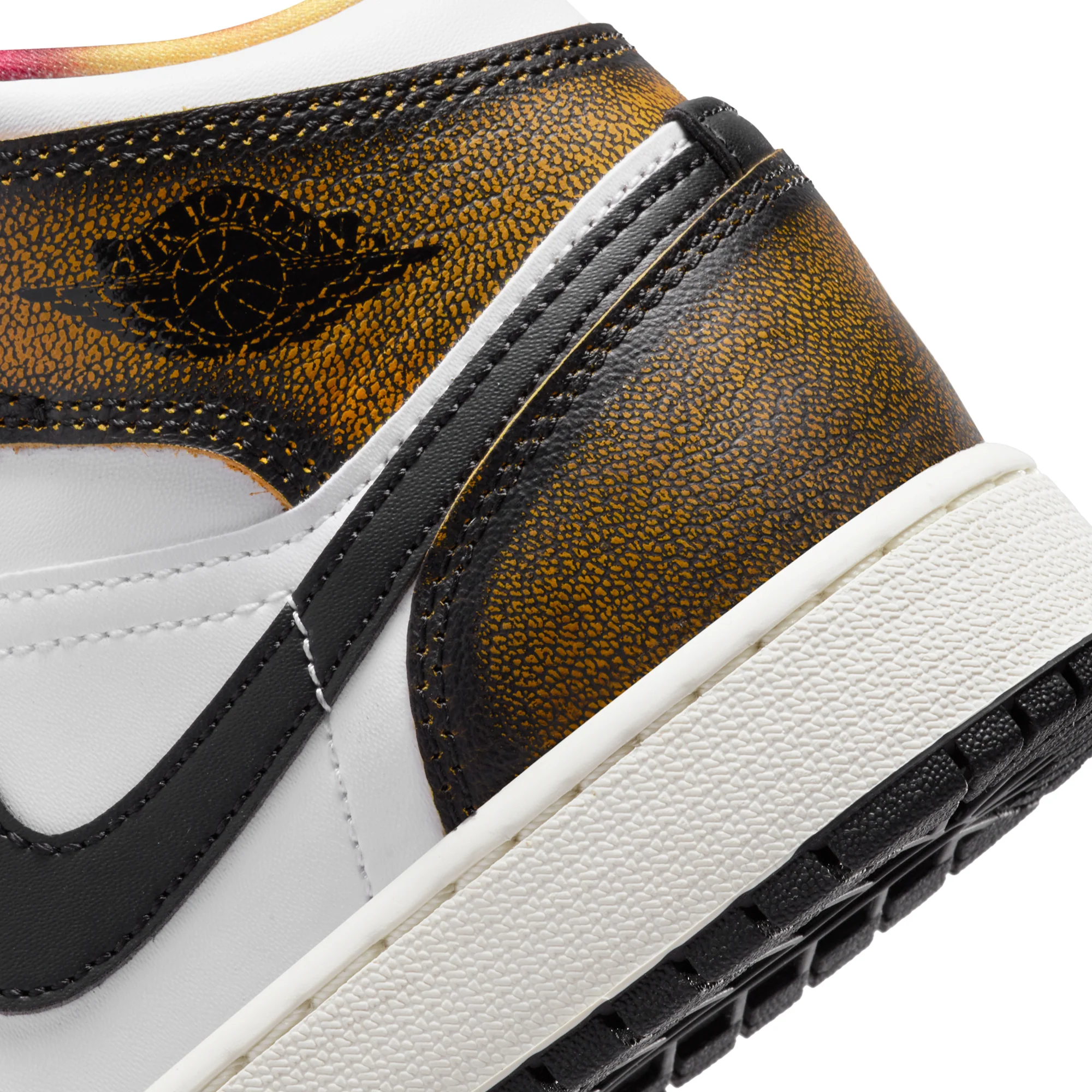 Air Jordan Kids 1 Mid SE Shoes - Image 4