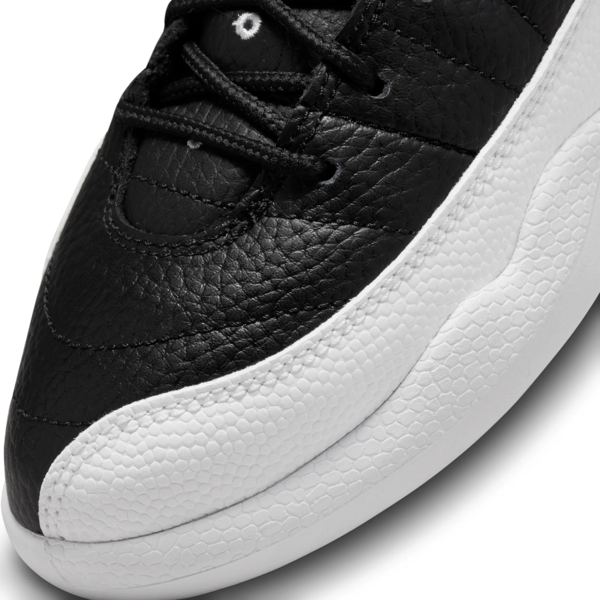 Air Jordan Little Kids 12 Retro Shoes 'Black/Varsity Red' - Image 4