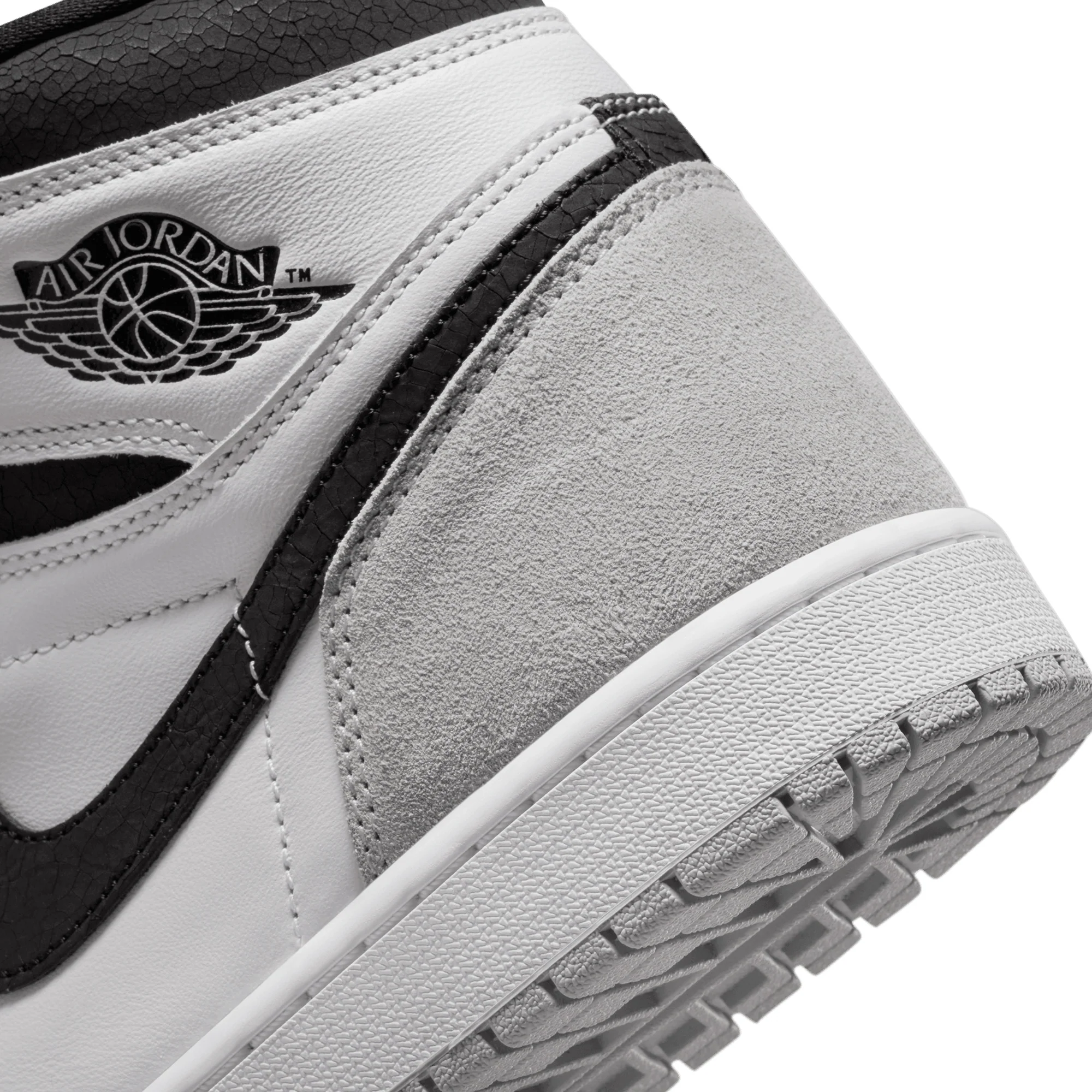 Air Jordan Mens 1 Retro High OG Shoes - Image 4