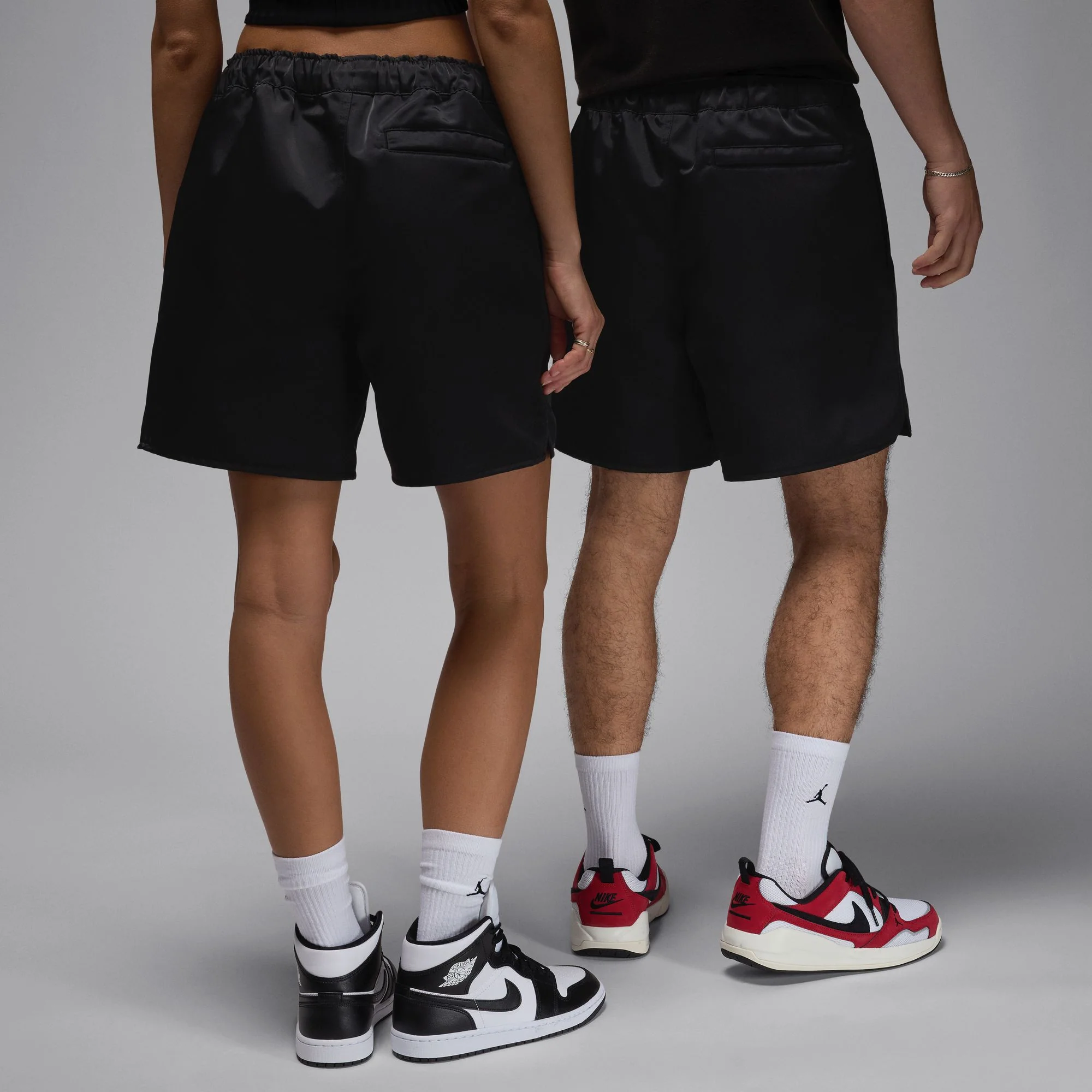 Air Jordan Mens 5" Woven Shorts - Image 3