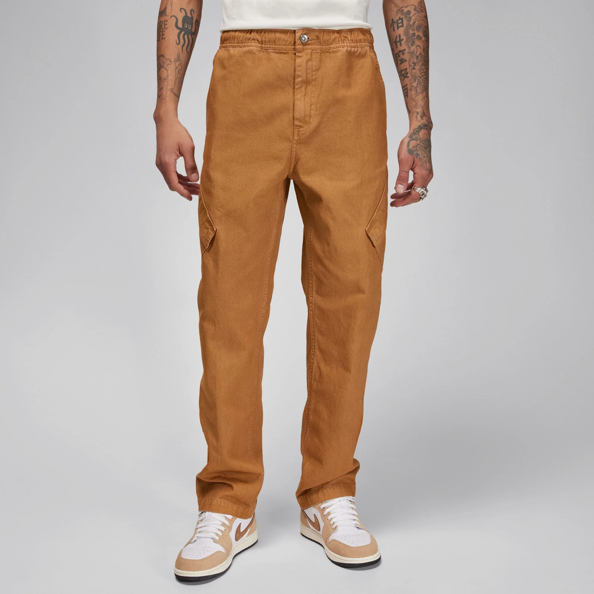 Air Jordan Mens Essentials Chicago Pants - Image 2