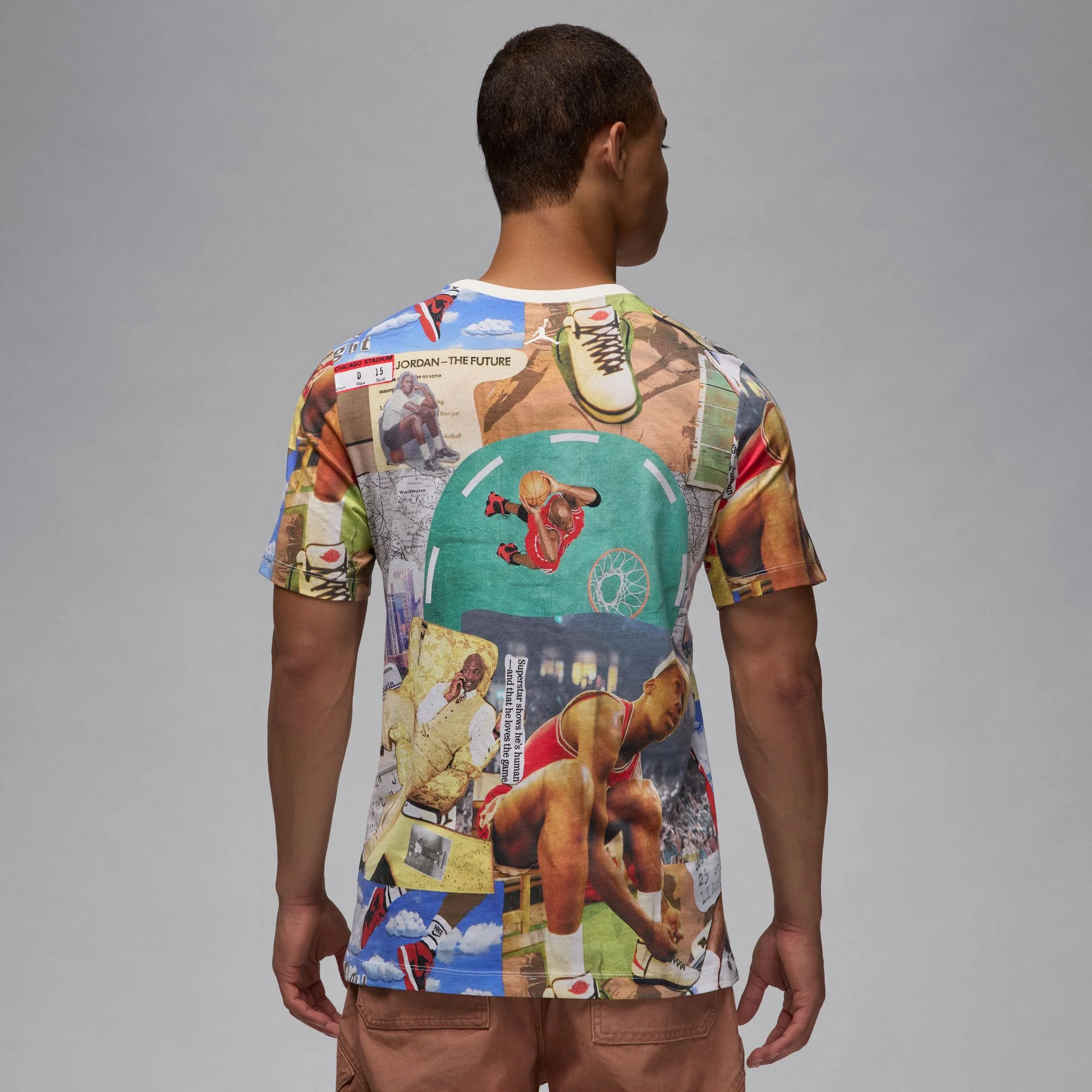 Air Jordan Mens Essentials Printed Tee - Image 3