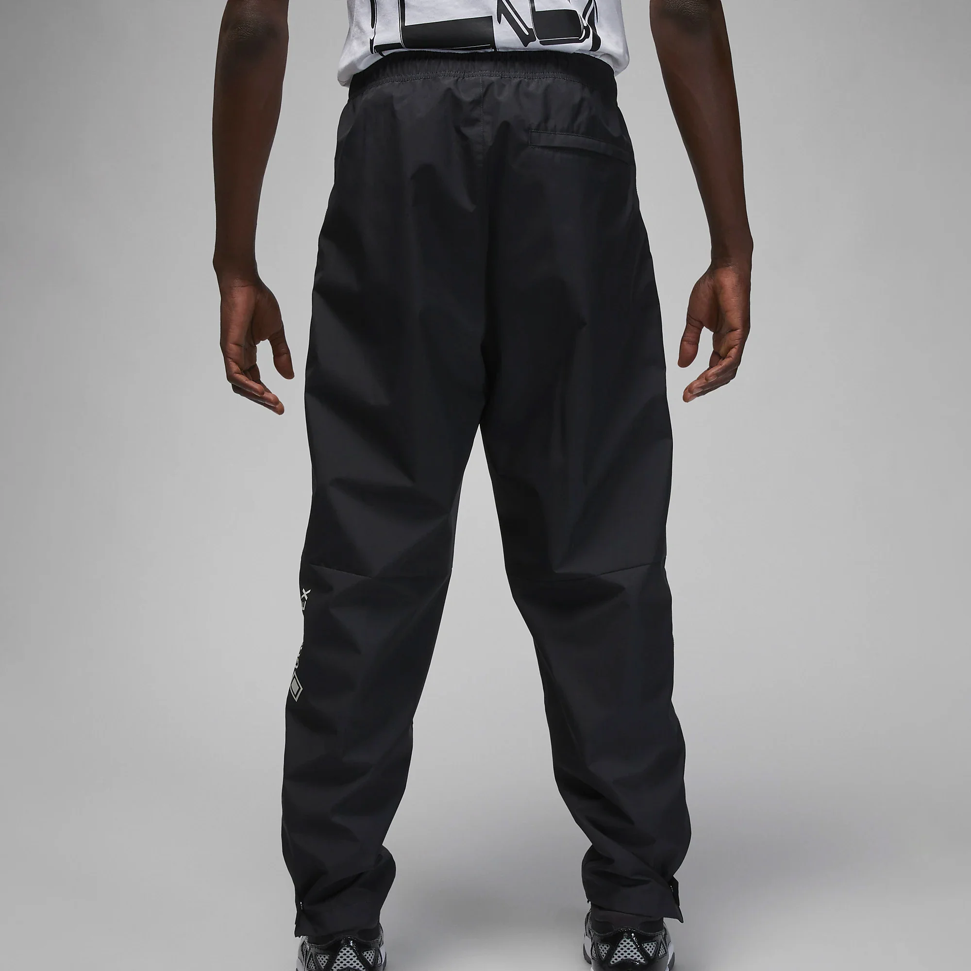 Air Jordan Mens Flight Heritage Pants - Image 3