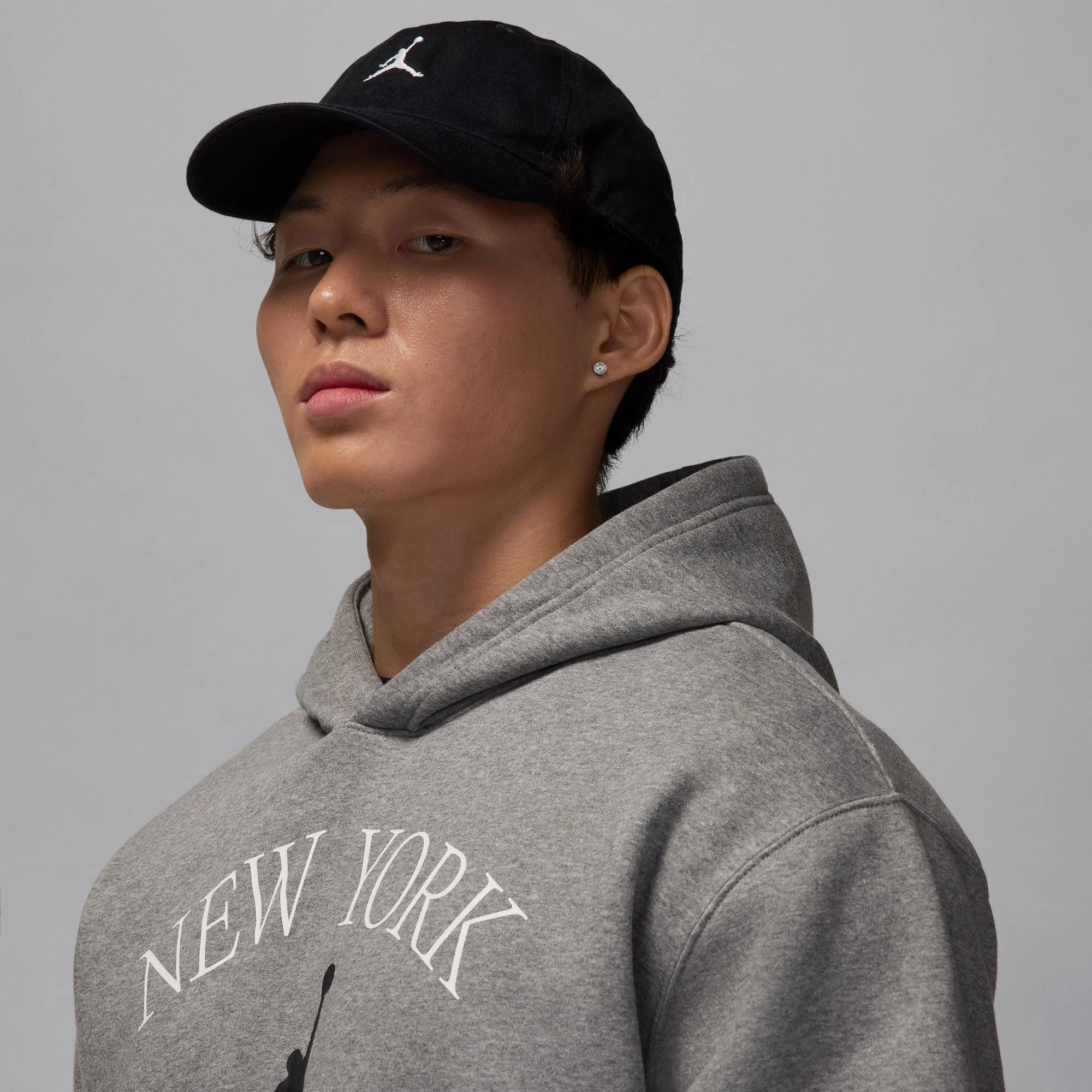 Air Jordan Mens New York City Pullover Hoodie - Image 4